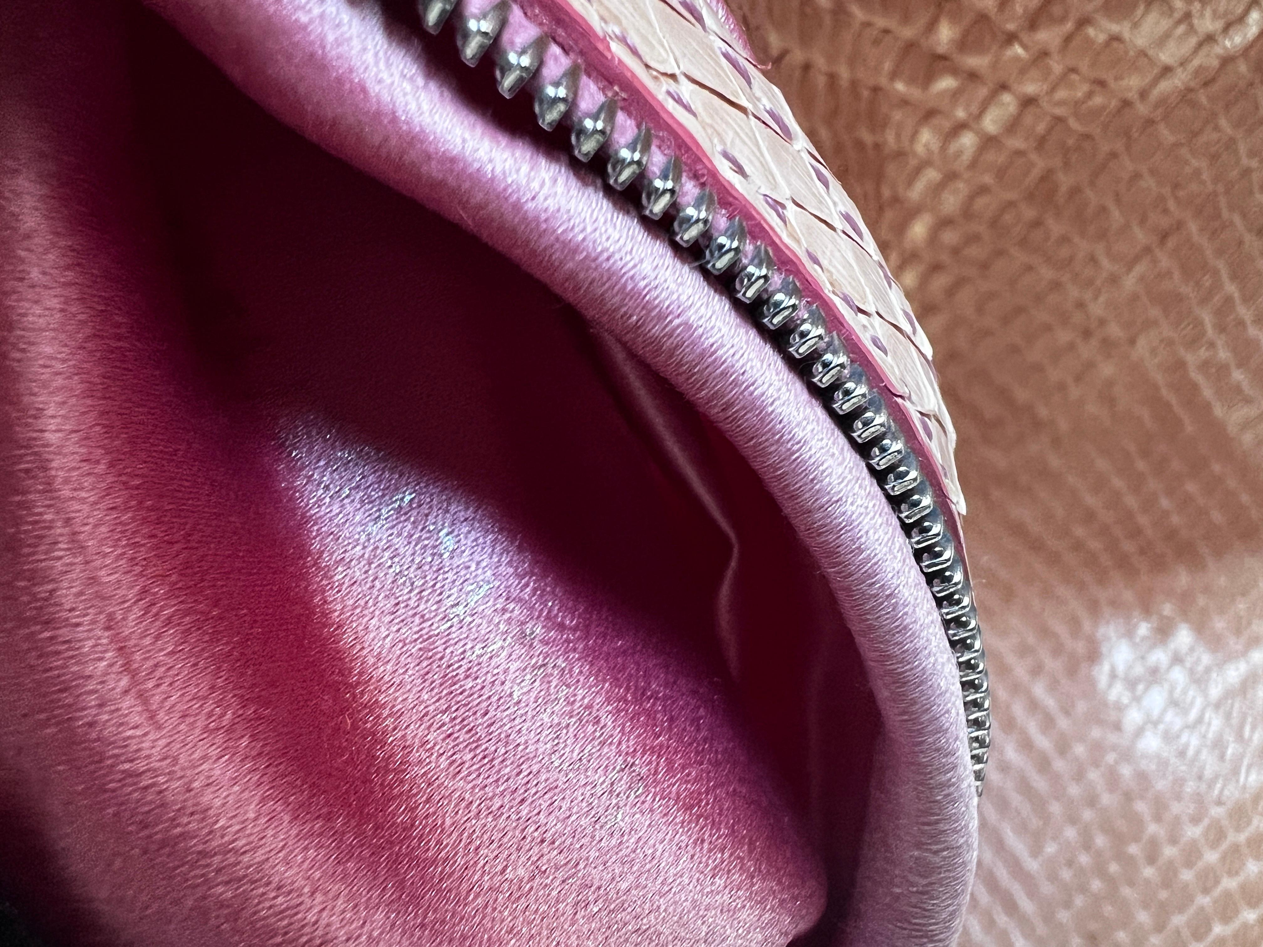 Iconic Fendi pink sequin baguette For Sale 3