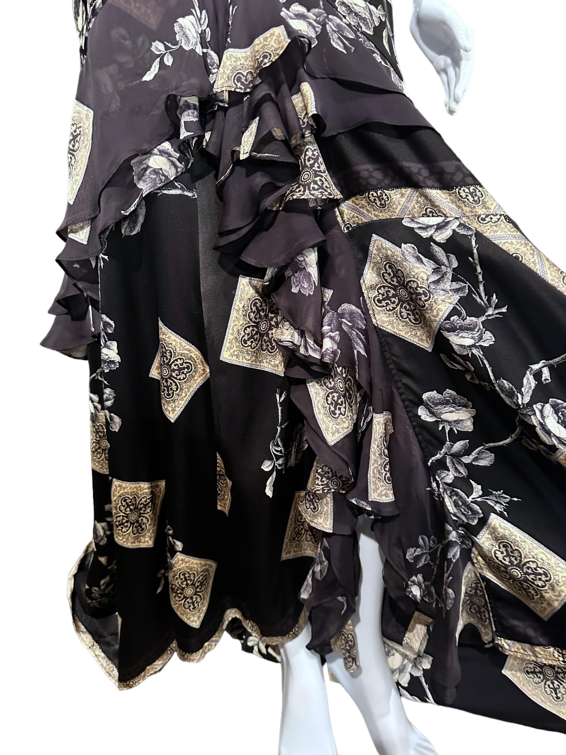 ICONIC FW 2005 Roberto Cavalli Chinoiserie Print Black and Gold Silk Bias Gown For Sale 1