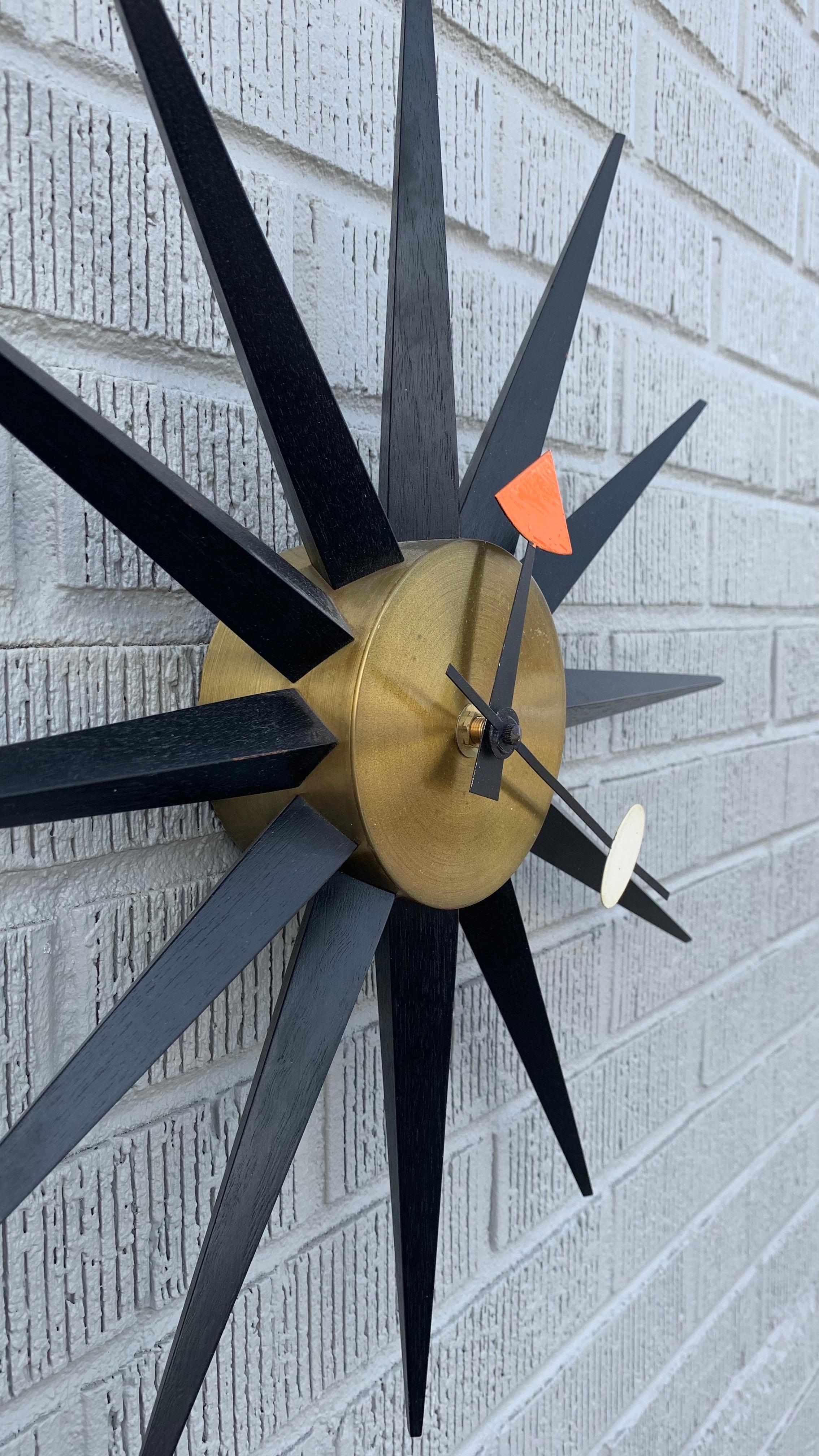 Iconic George Nelson for Howard Miller Mid-Century Modern Starburst Clock In Good Condition For Sale In Wheat Ridge, CO
