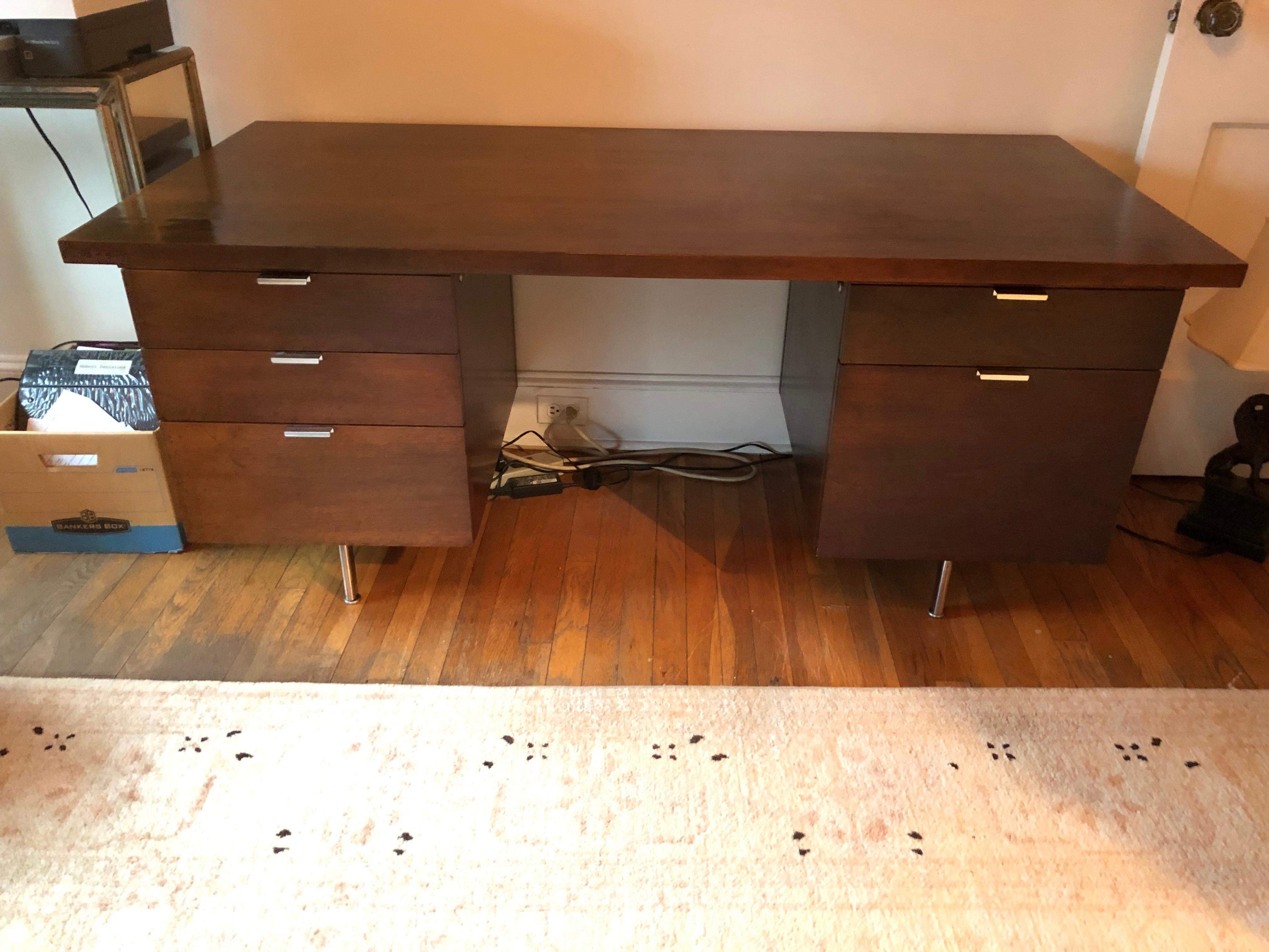 Iconic George Nelson Mid-Century Modern Executive Desk In Good Condition In Hopewell, NJ