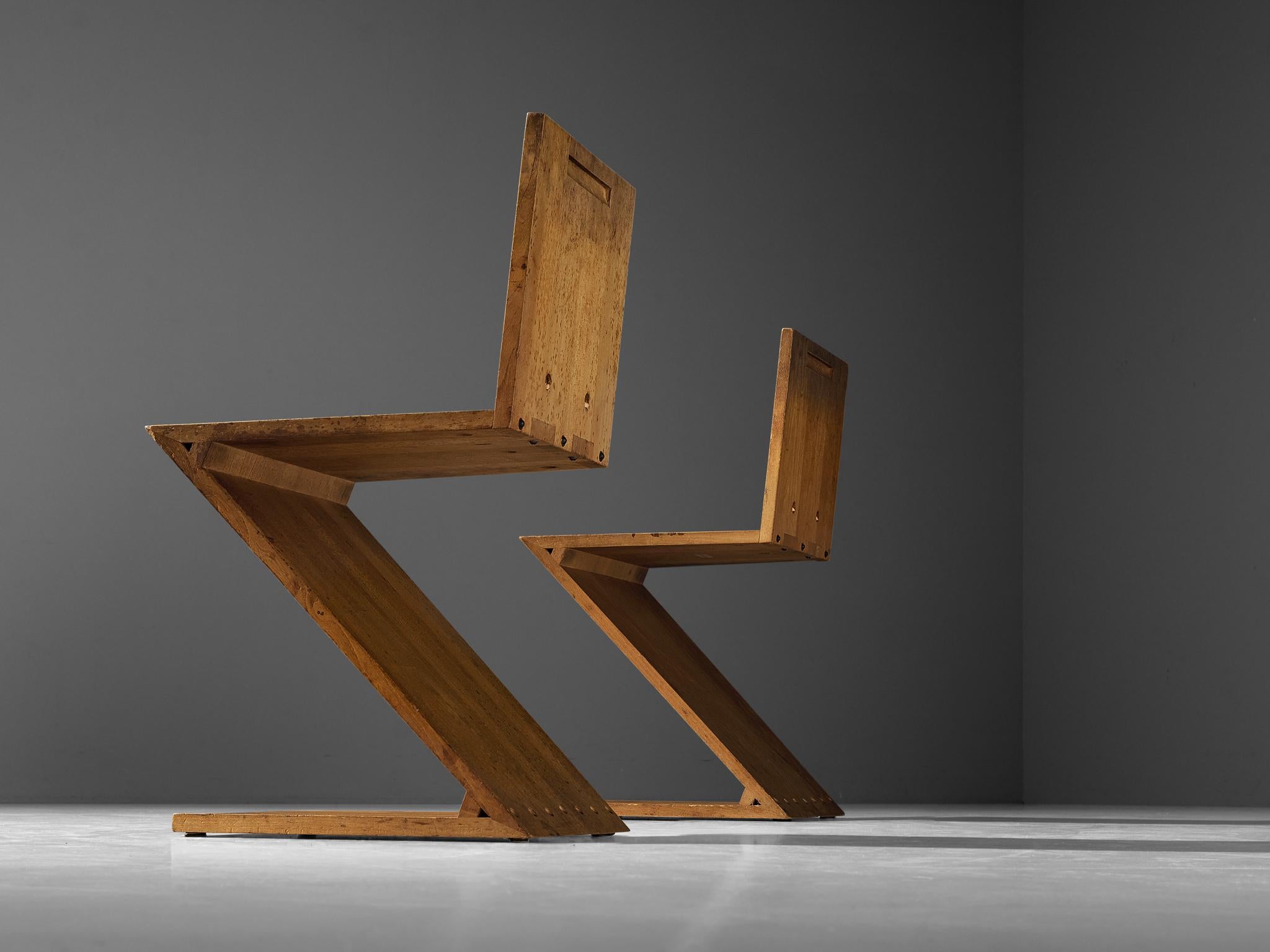 Iconic Gerrit Rietveld for Groenekan ‘Zig Zag’ Chairs in Elm In Good Condition In Waalwijk, NL