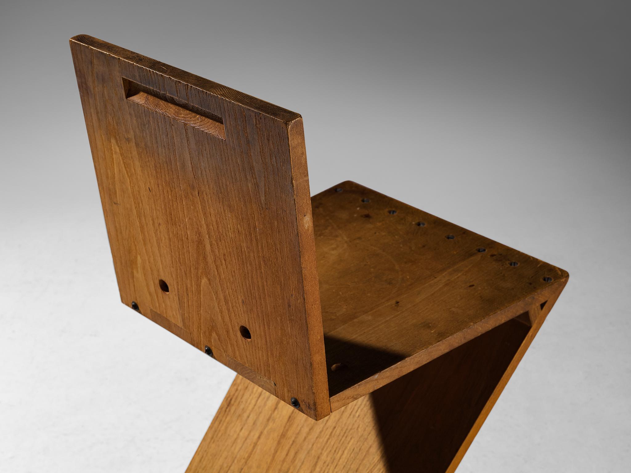 Iconic Gerrit Rietveld for Groenekan ‘Zig Zag’ Chairs in Elm 1