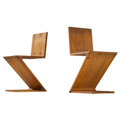 Iconic Gerrit Rietveld for Groenekan ‘Zig Zag’ Chairs in Elm