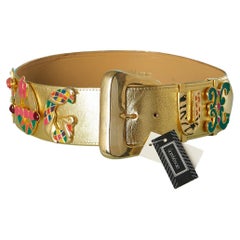 Cinturón icónico de cuero dorado con letras " VOGUE" Giani Versace Circa 1990's NUEVO