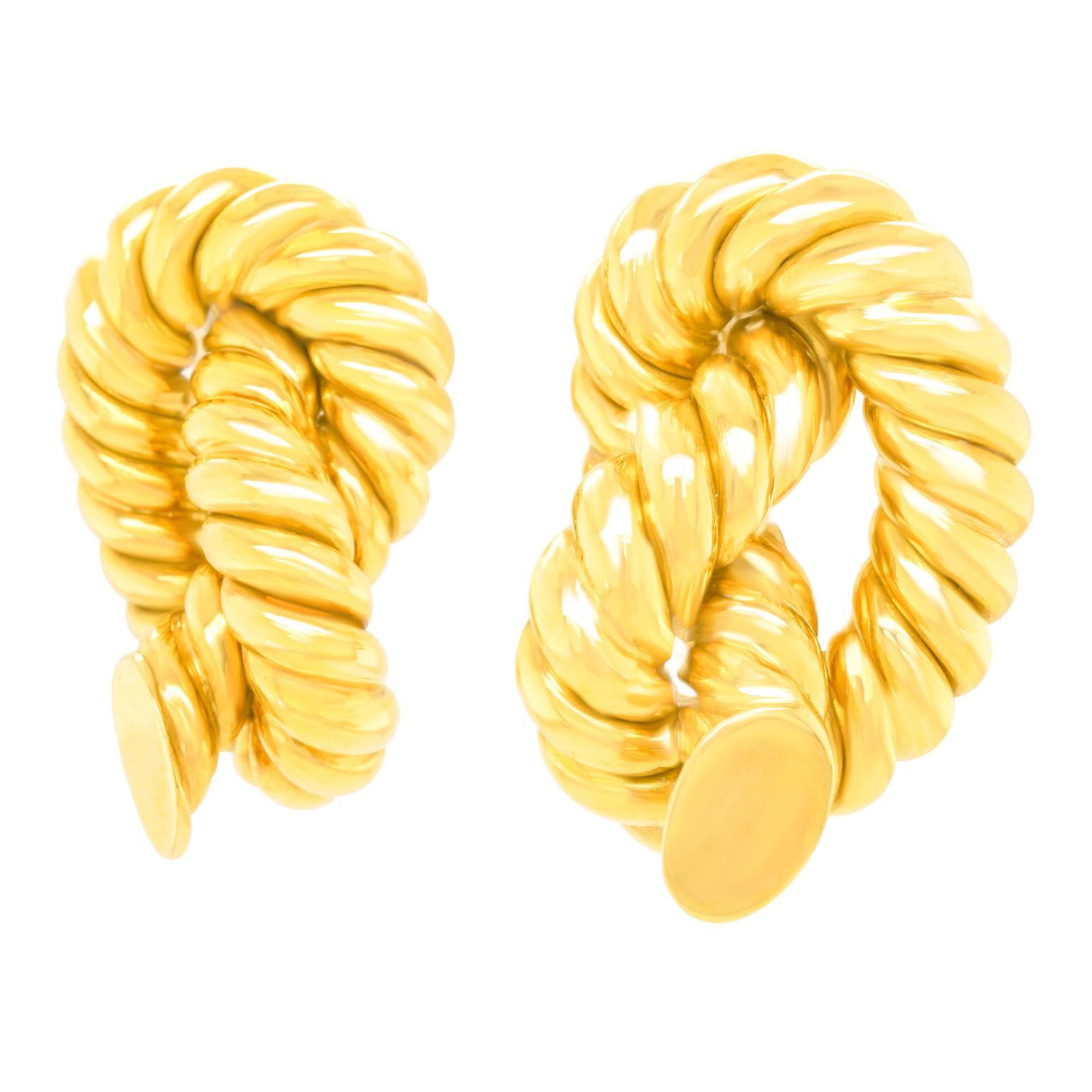 Iconic Gold Rope Earrings In Excellent Condition In Litchfield, CT