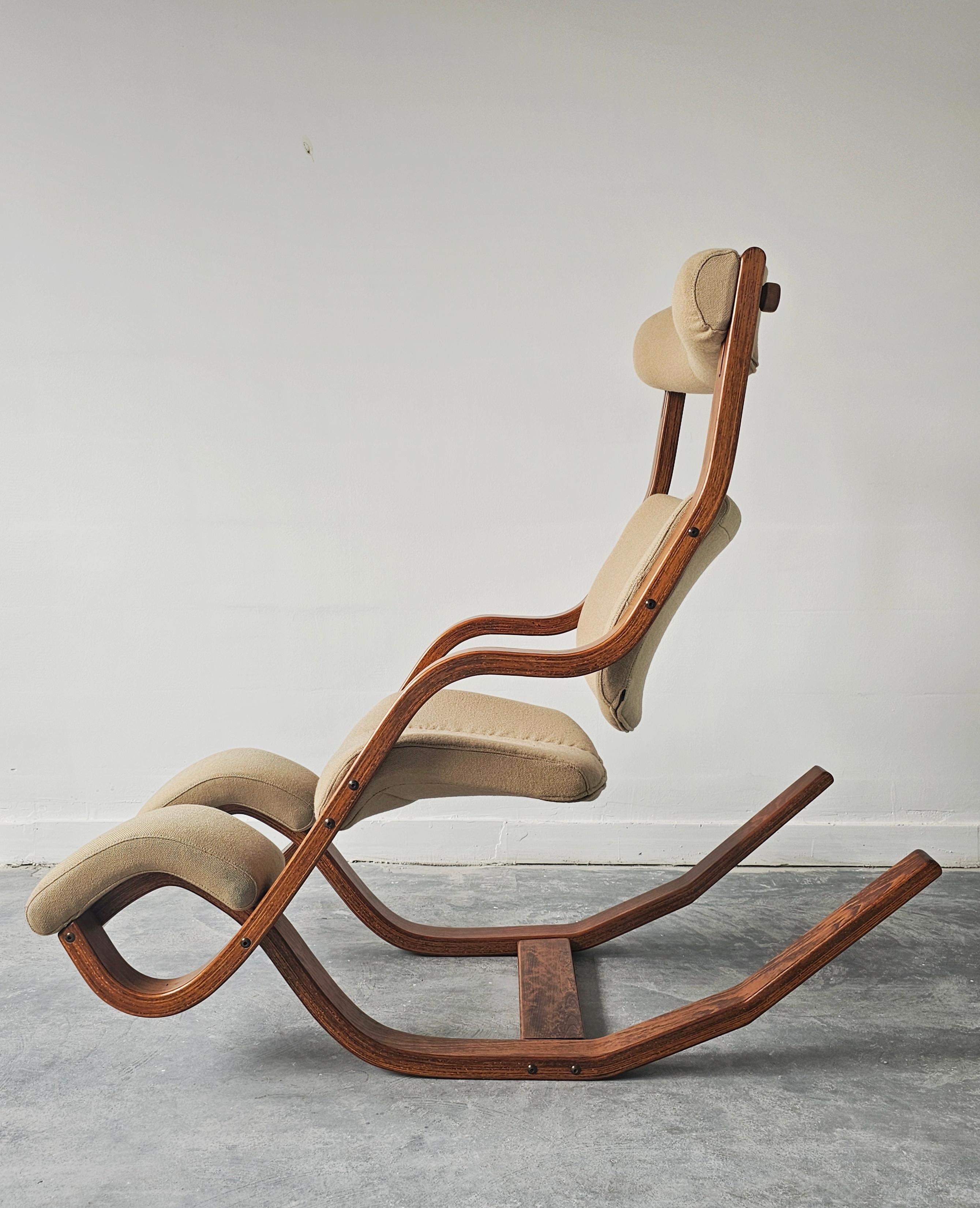 Iconic Gravity Balans Reclining Chair by Peter Opsvik for Varier, Norway 1980s For Sale 1