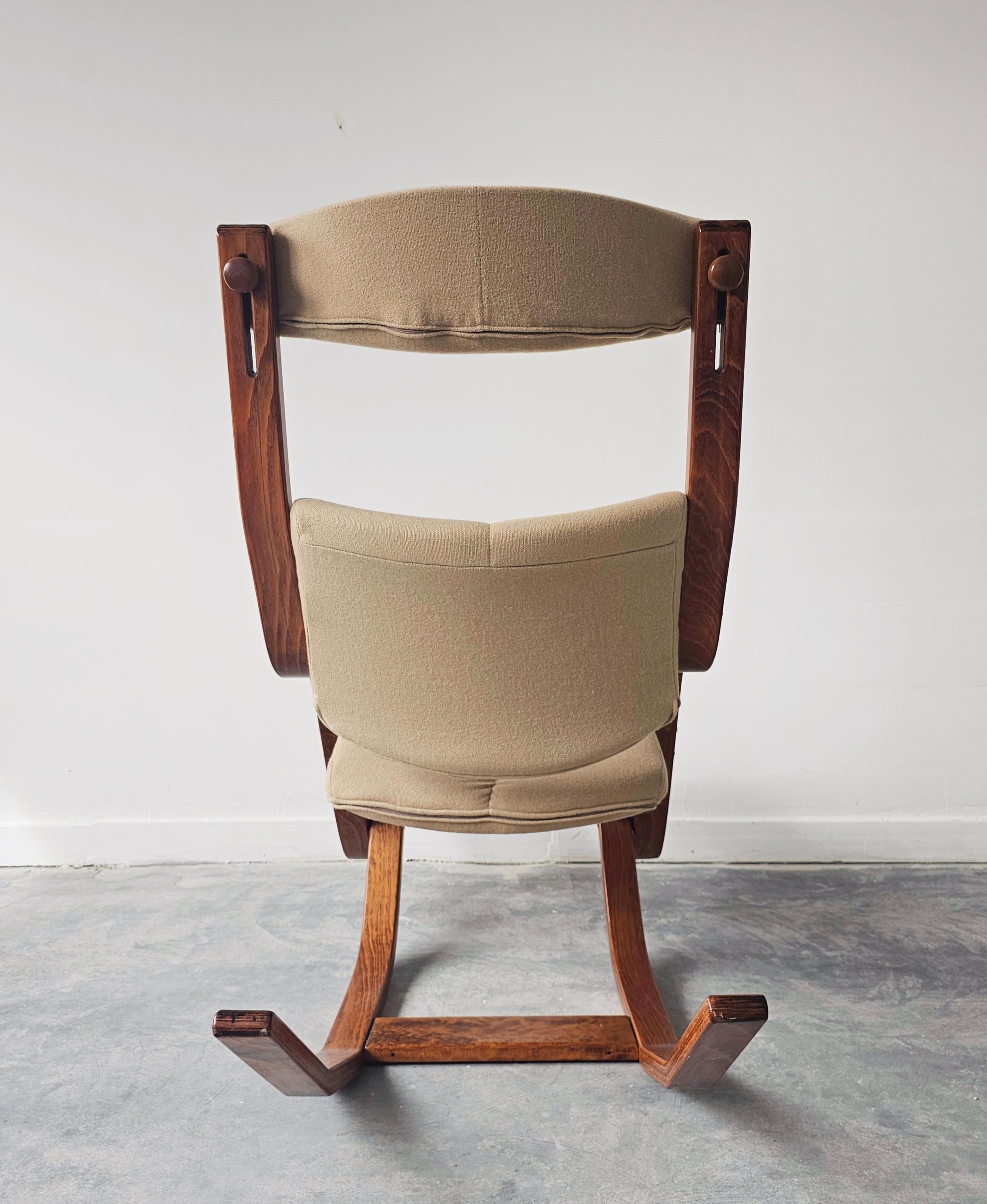 Norwegian Iconic Gravity Balans Reclining Chair by Peter Opsvik for Varier, Norway 1980s For Sale