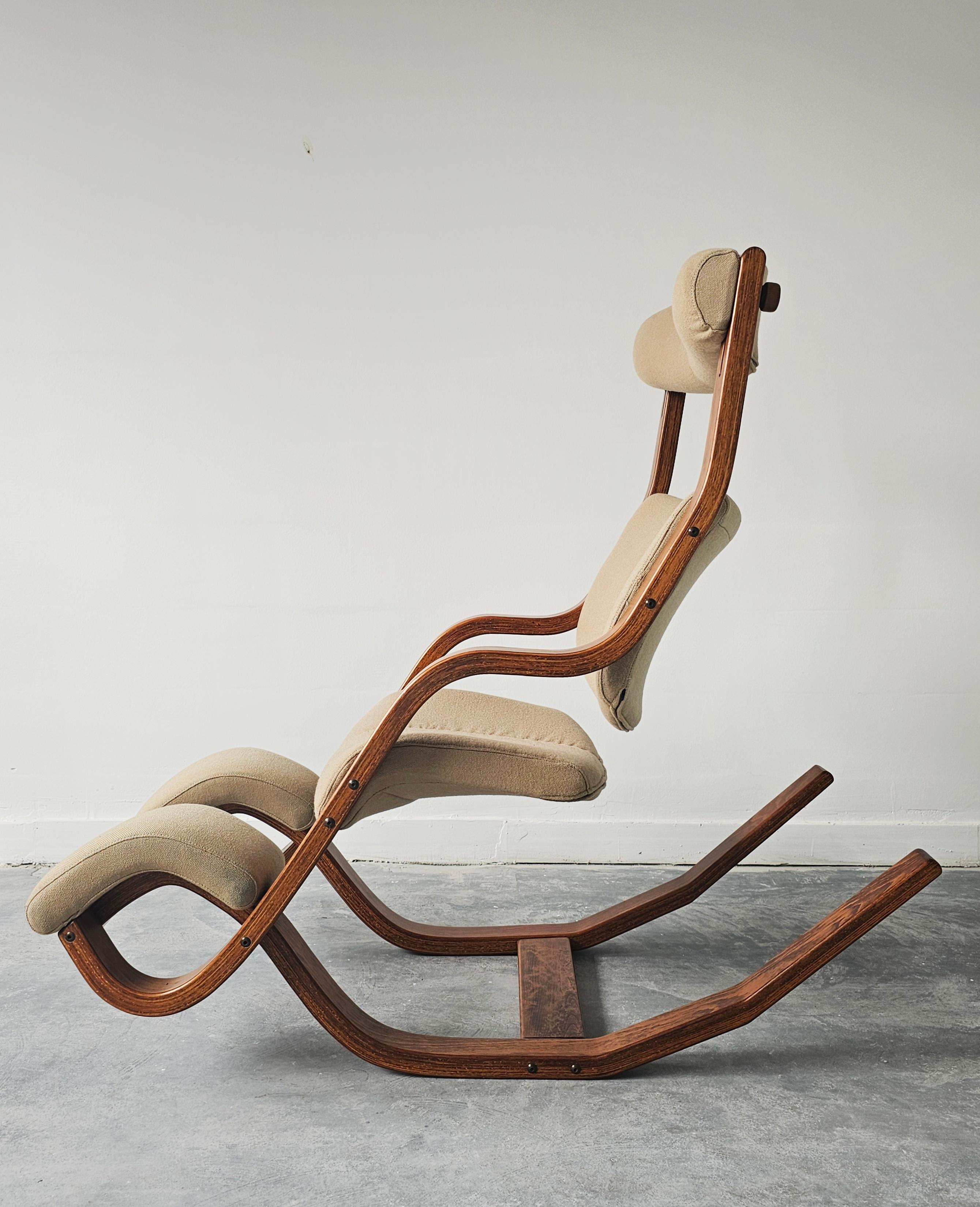 Iconic Gravity Balans Reclining Chair by Peter Opsvik for Varier, Norway 1980s For Sale 2