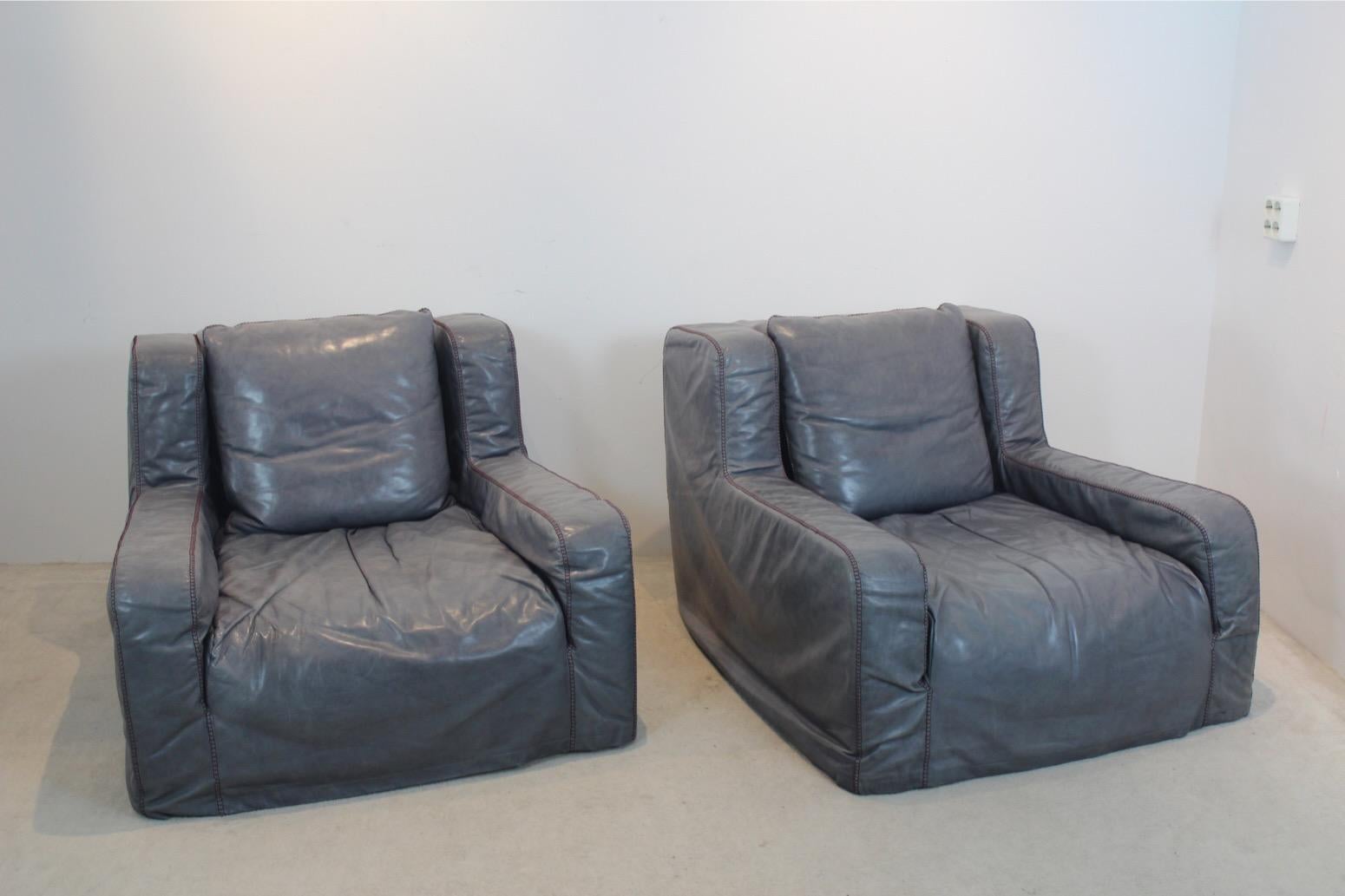 Iconic Grey Leather Lounge Chairs by Paoloa Navone For Sale 4