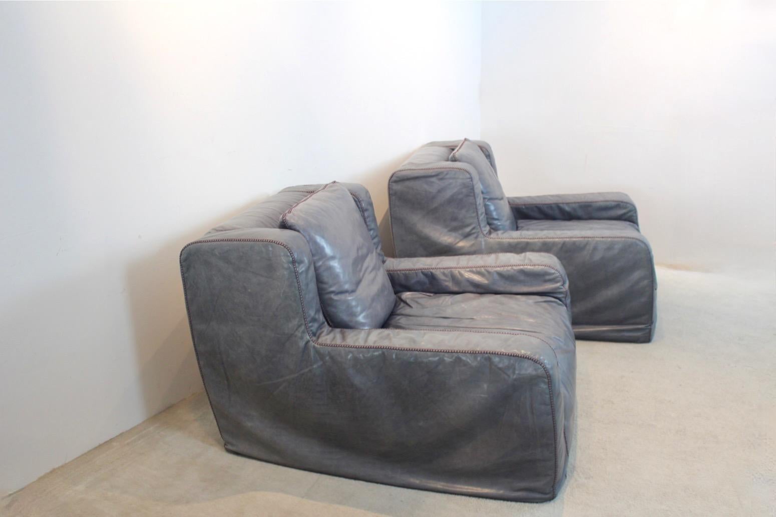 Iconic Grey Leather Lounge Chairs by Paoloa Navone For Sale 5