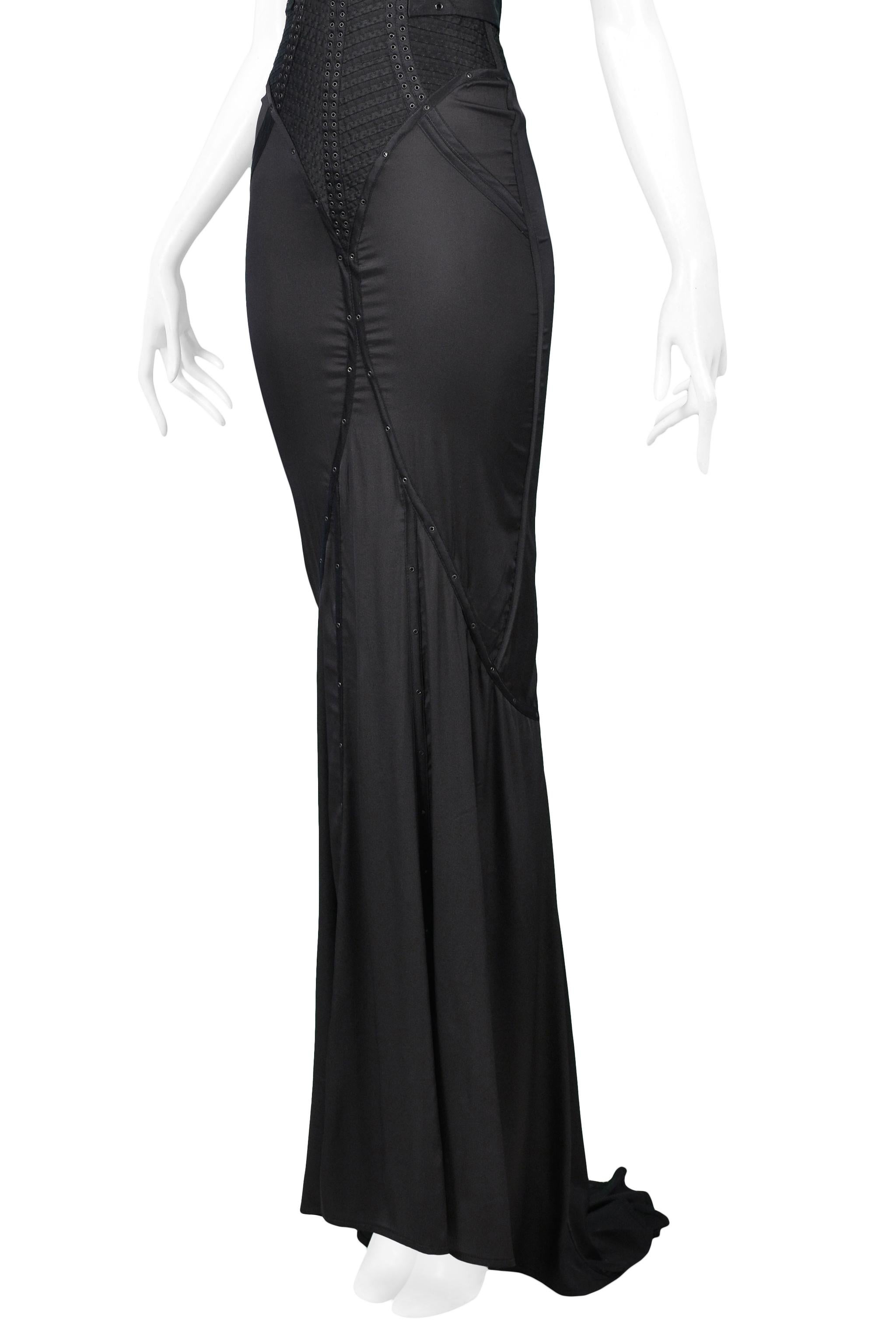 Iconic Gucci by Tom Ford Black Corset Evening Gown  Runway 2003 In Excellent Condition In Los Angeles, CA