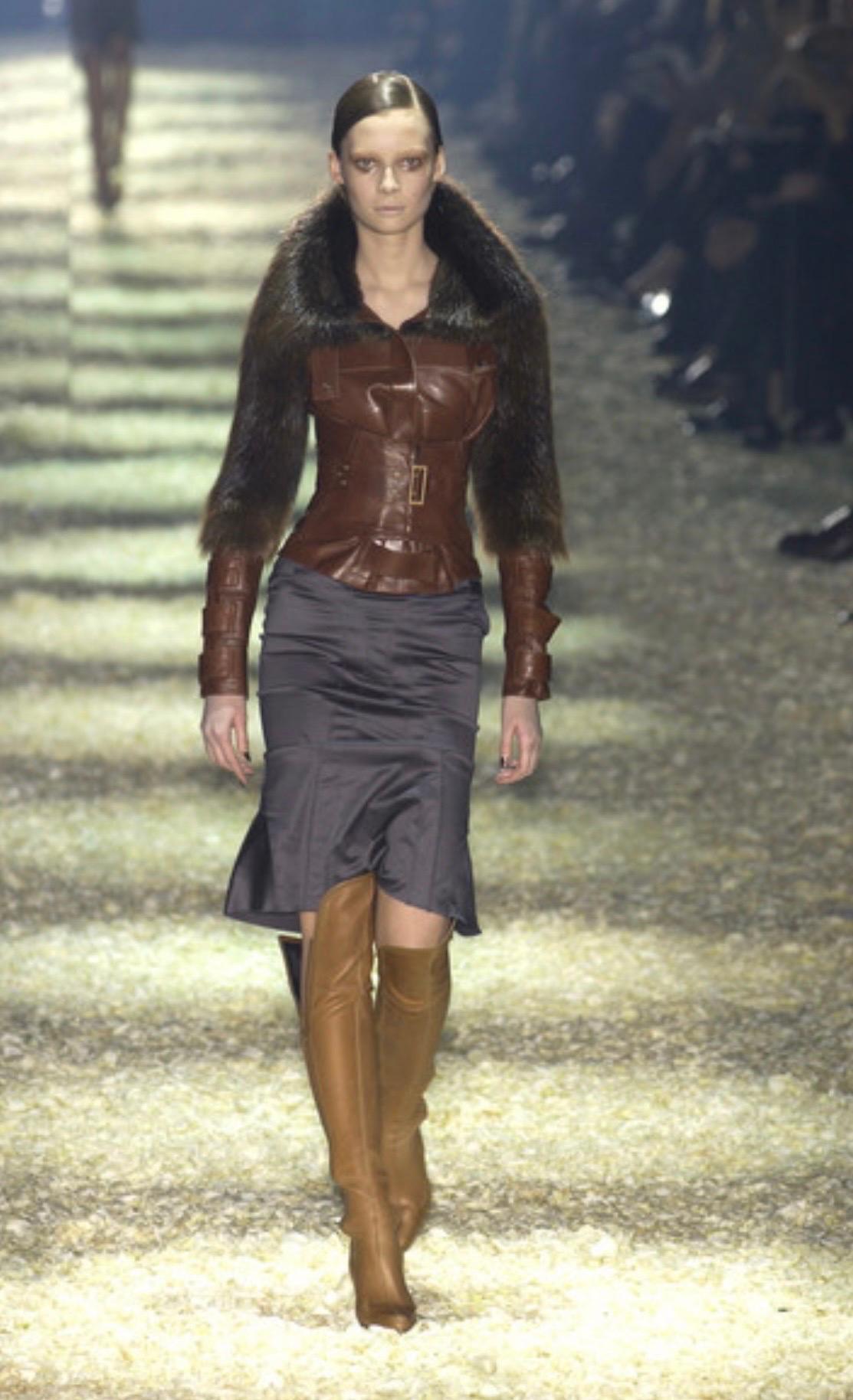 Icone Gucci by Tom Ford Cognac Brown Studded OTK Bondage Boots FW2003 7.5 37.5 en vente 7