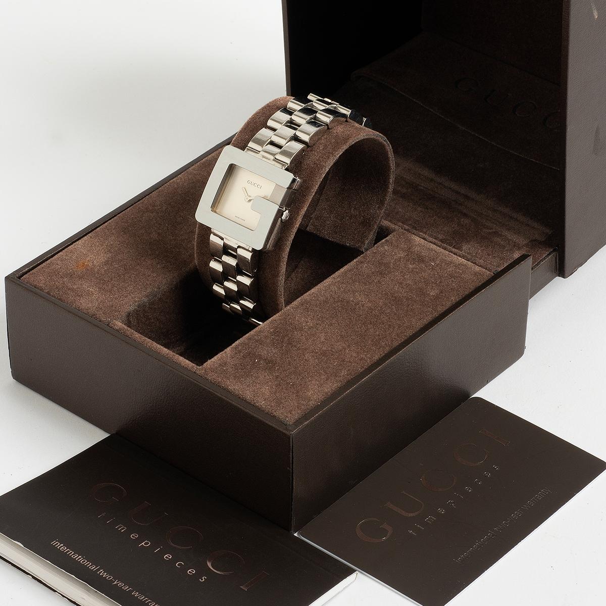 Ikonische Gucci G Uhr Ref 3600L. Silbernes Zifferblatt, 23-mm-Edelstahlgehäuse. B & P's. im Angebot 1