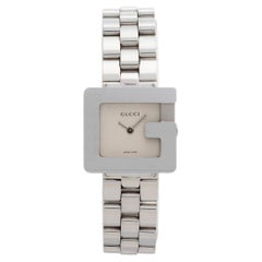 Ikonische Gucci G Uhr Ref 3600L. Silbernes Zifferblatt, 23-mm-Edelstahlgehäuse. B 
P
s.