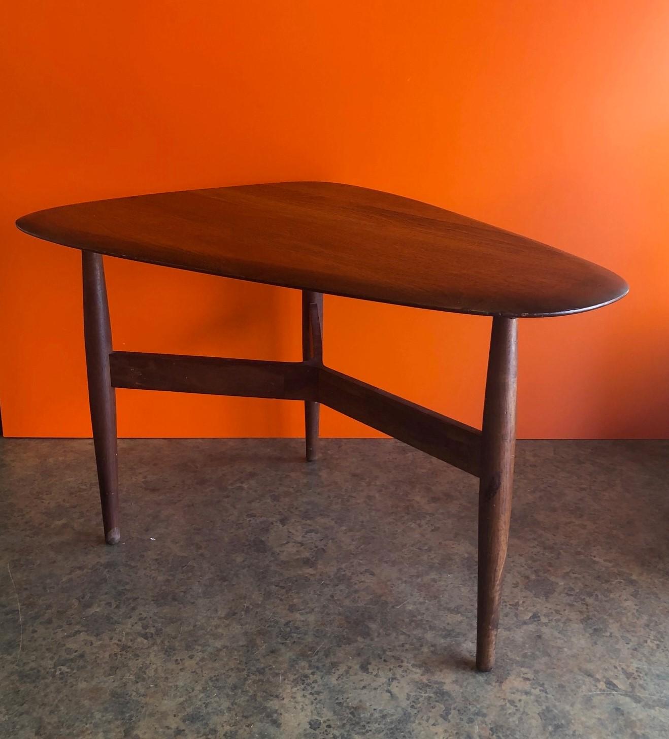 Mid-Century Modern Iconic Guitar Pick Walnut Side Table by John Keal for Brown Saltman