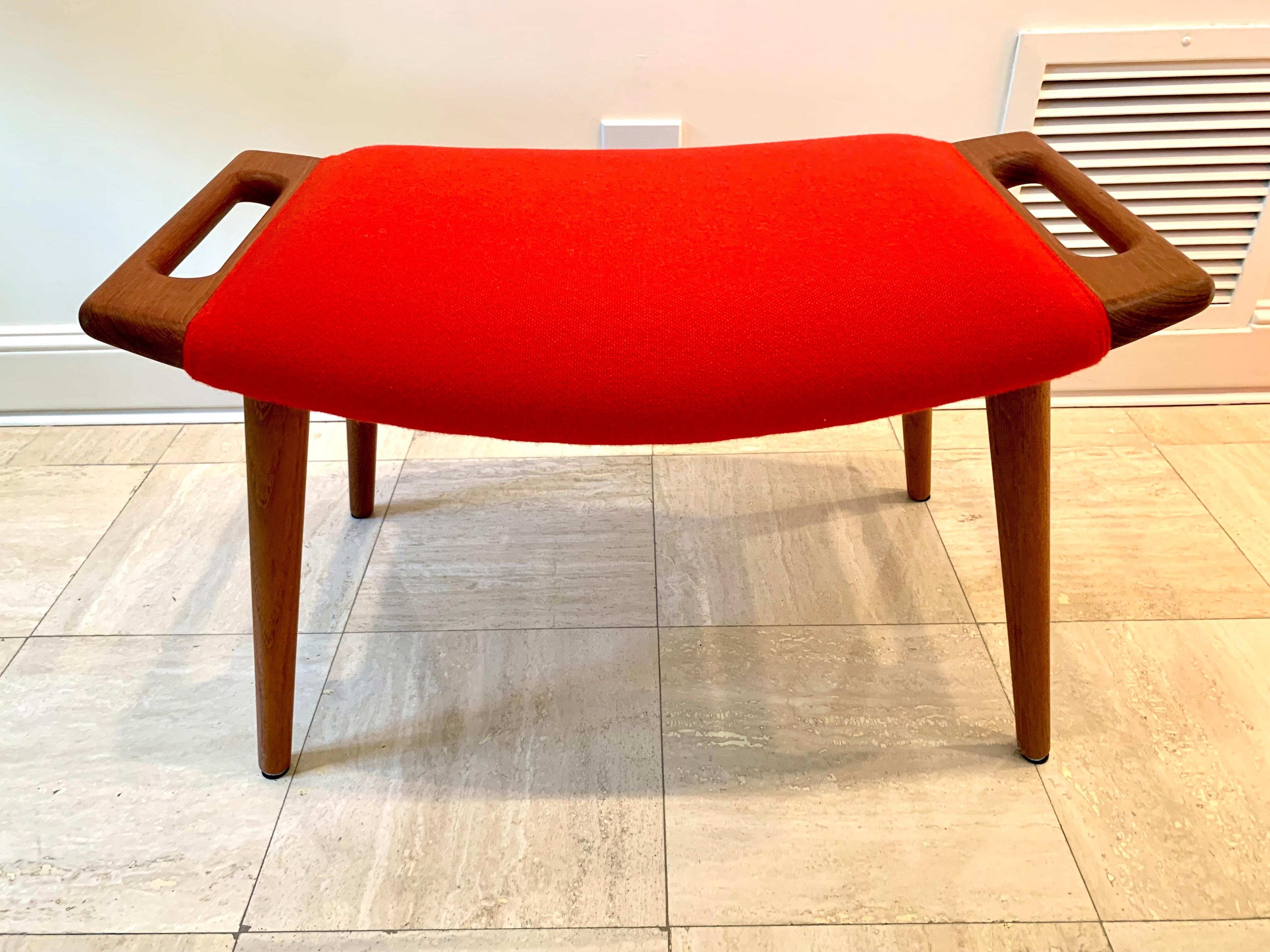 Iconic Hans J. Wegner Signed Papa Bear Chair & Ottoman AP-19 & AP-29 4