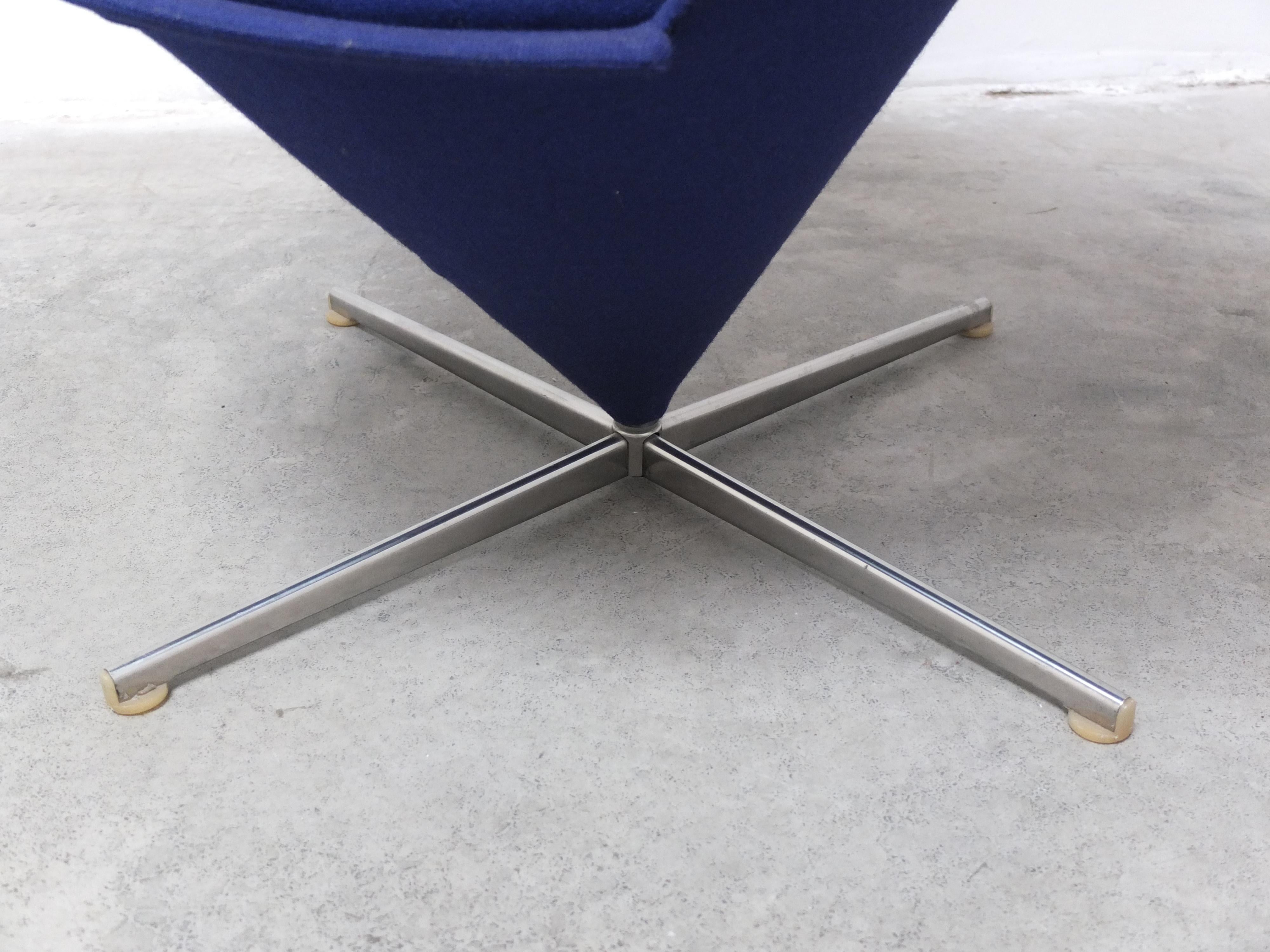 Iconic 'Heart Cone' Chair by Verner Panton for Plus Linje, 1958 For Sale 3