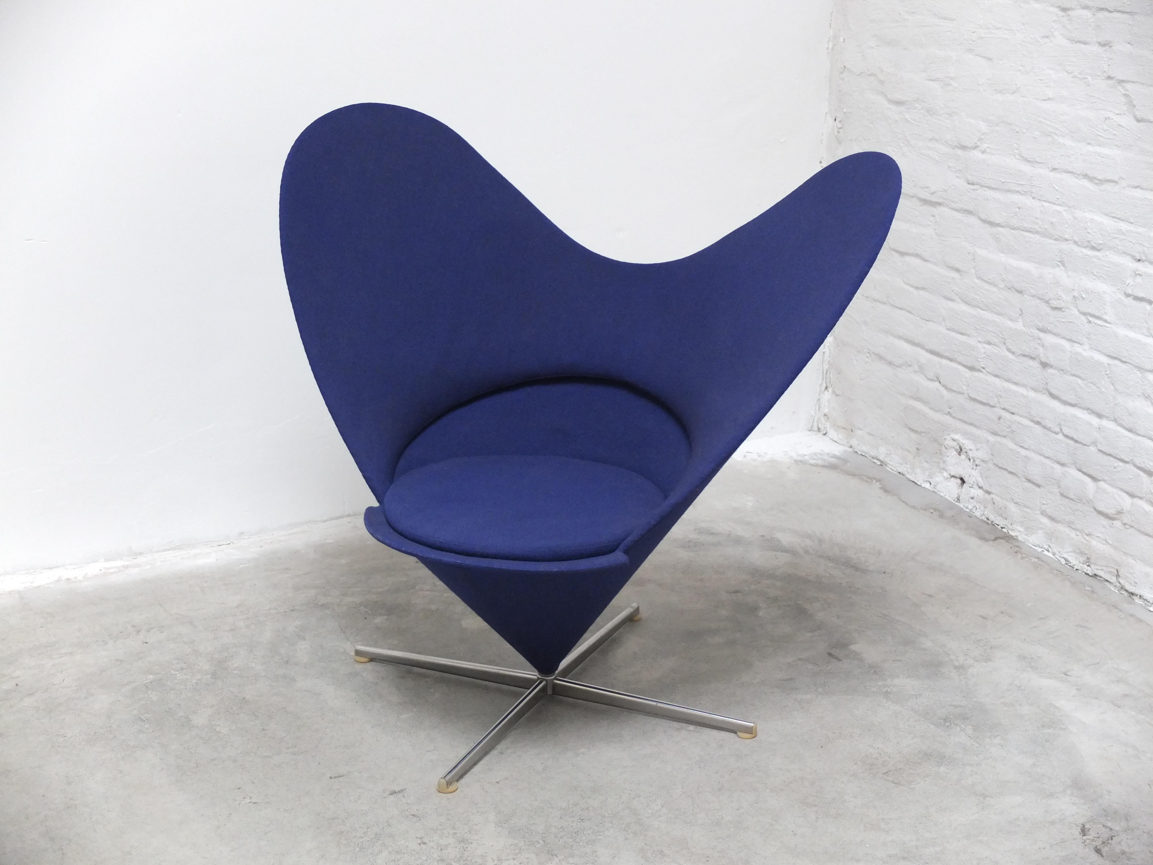 Danish Iconic 'Heart Cone' Chair by Verner Panton for Plus Linje, 1958 For Sale