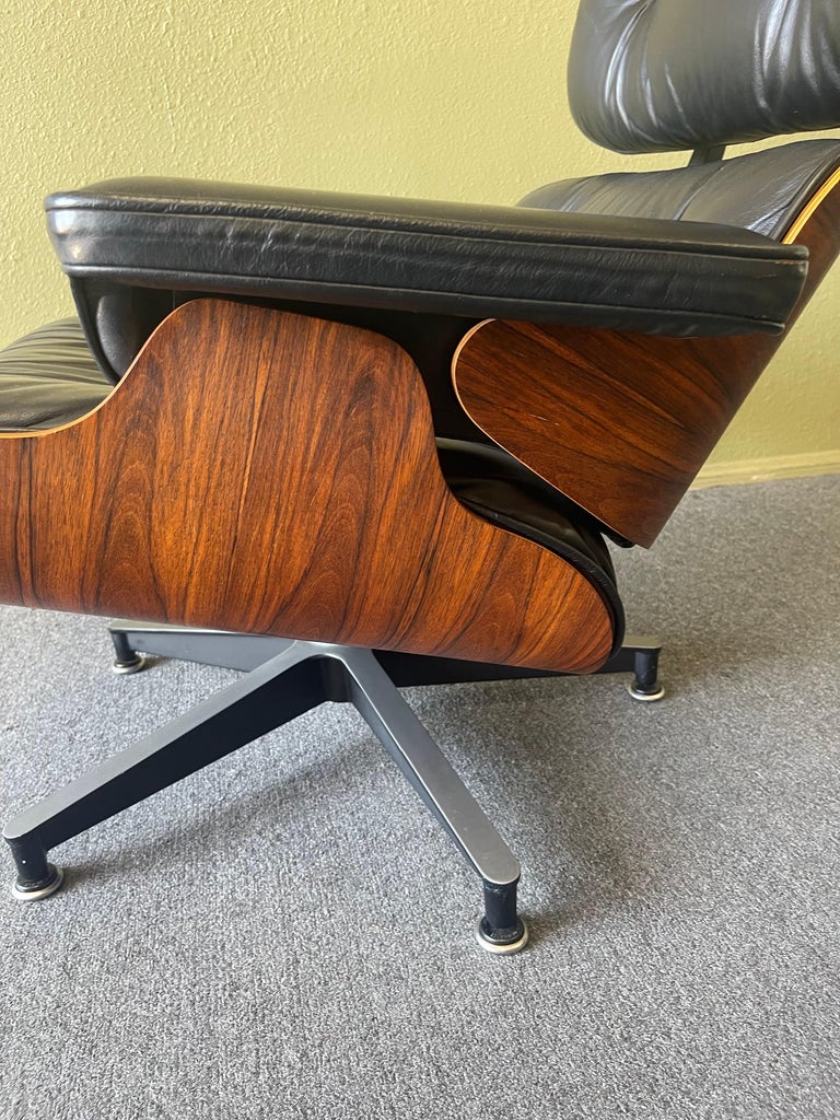 Iconic Herman Miller Eames Rosewood Lounge Chair and Ottoman, Model 670 & 671 For Sale 6