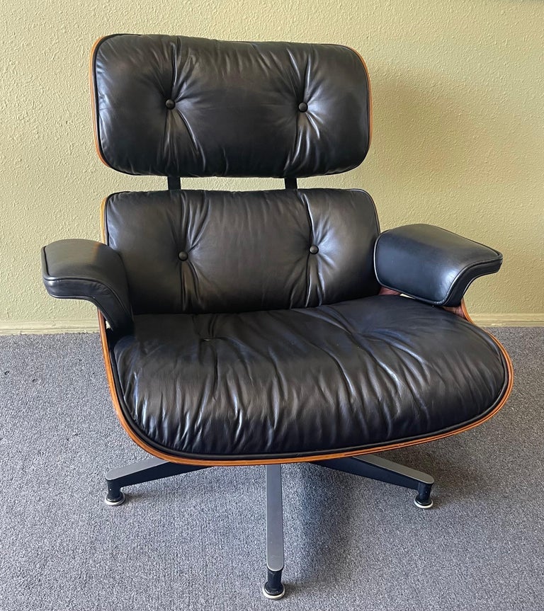 Iconic Herman Miller Eames Rosewood Lounge Chair and Ottoman, Model 670 & 671 For Sale 12