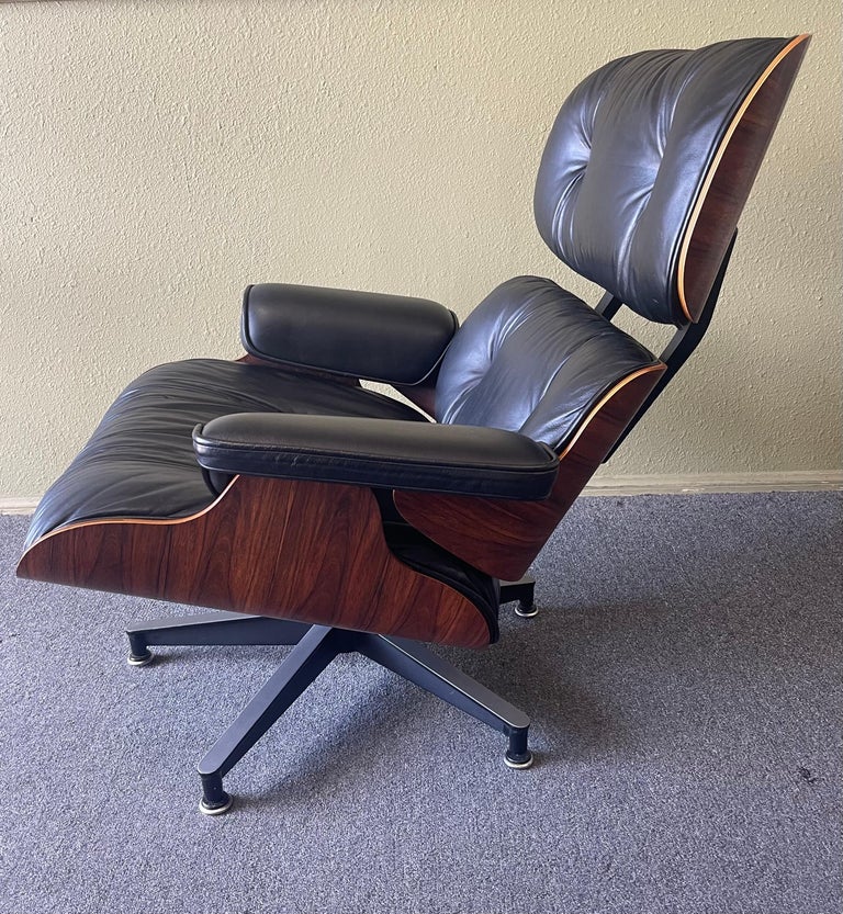 Iconic Herman Miller Eames Rosewood Lounge Chair and Ottoman, Model 670 & 671 For Sale 1