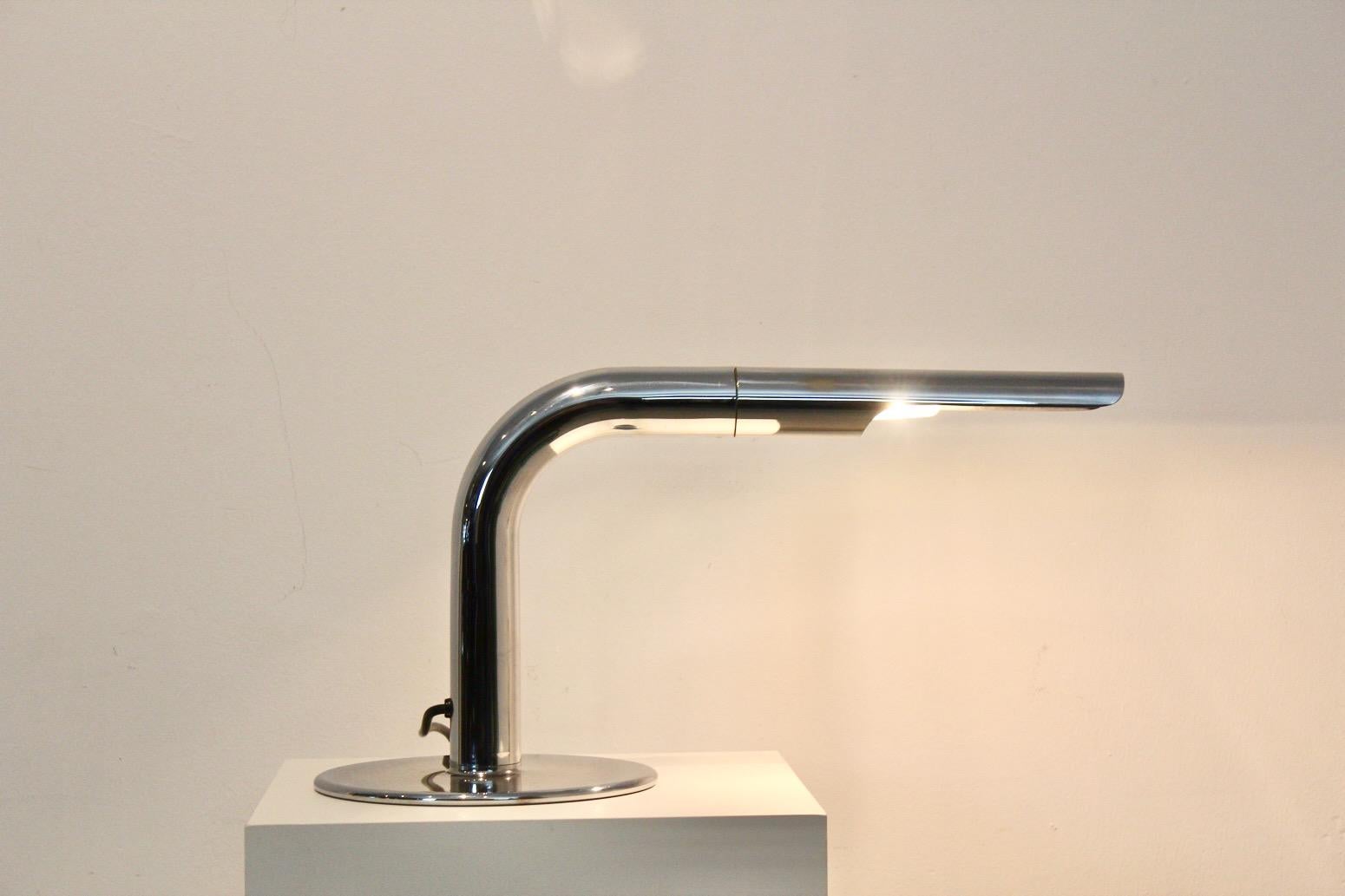 Iconic Ingo Maurer ‘Gulp’ Tube Table Lamp in Chromed Steel 4