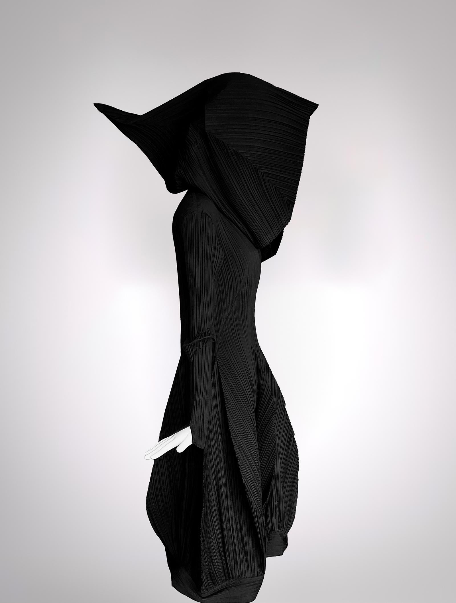 Iconic ISSEY MIYAKE Tulip Dress Black Sculptural Editorial Dramatic 2