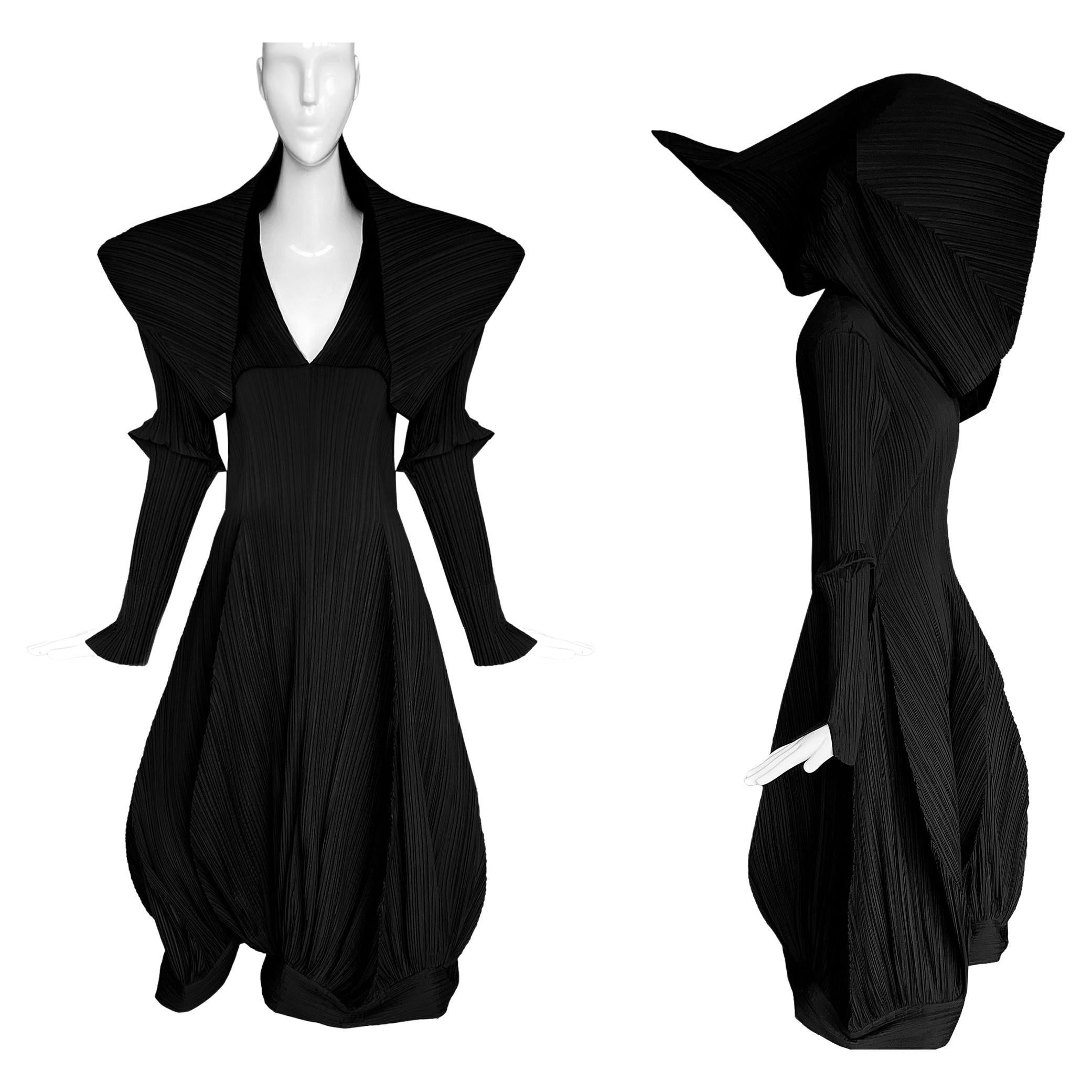 Iconic ISSEY MIYAKE Tulip Dress Black Sculptural Editorial Dramatic