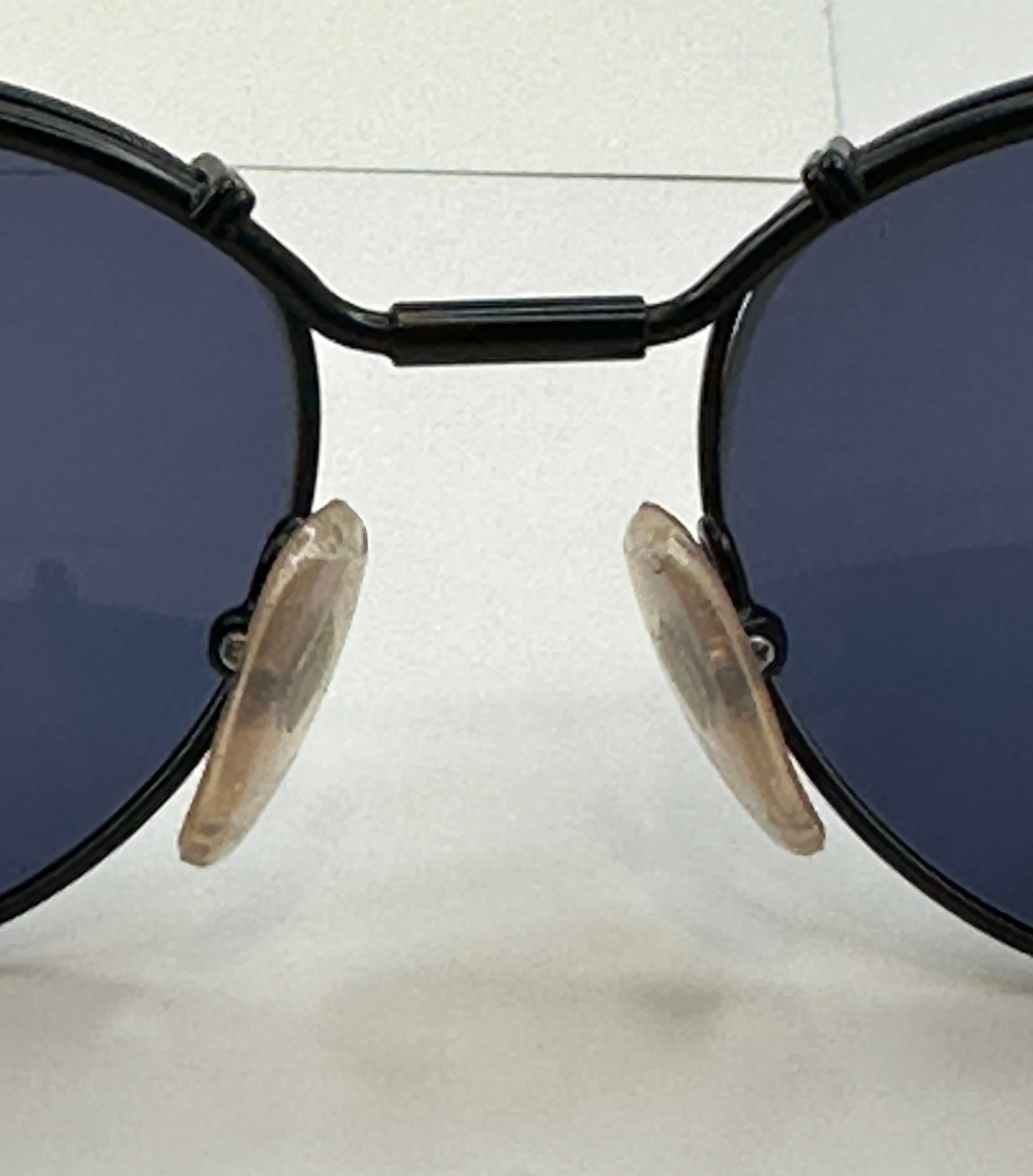 Ikonische Jean Paul Gaultier Schwarze Sonnenbrille aus Metall „Limited Edition“ „Spring Coil“ „Spring Coil“ im Angebot 3