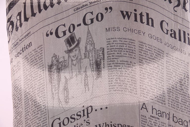 John Gailiano Newspaper スカーフ John Galliano | Gazette Newsprint