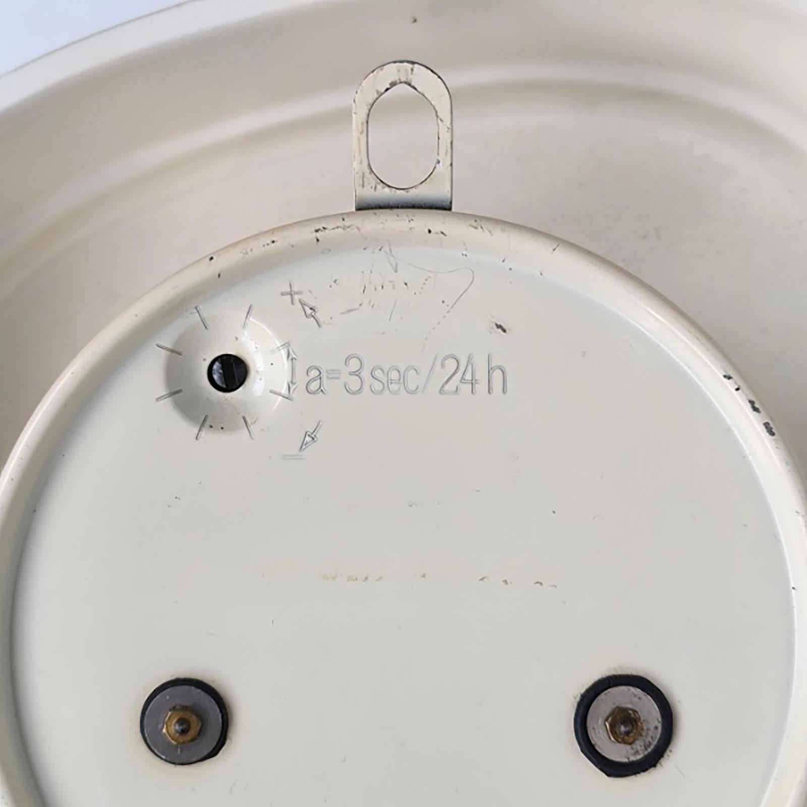 Icone Junghans, Max Bill,  Orologio da cucina in ceramica della Savoia, 