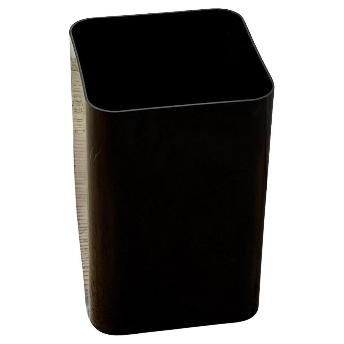 Corbeille à papier en plastique Iconique Kartell 4672 Dark Brown - Ufficio Tecnico Design en vente