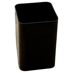 Cesta de Papel de Plástico Icónica Kartell 4672 Marrón Oscuro - Ufficio Tecnico Design