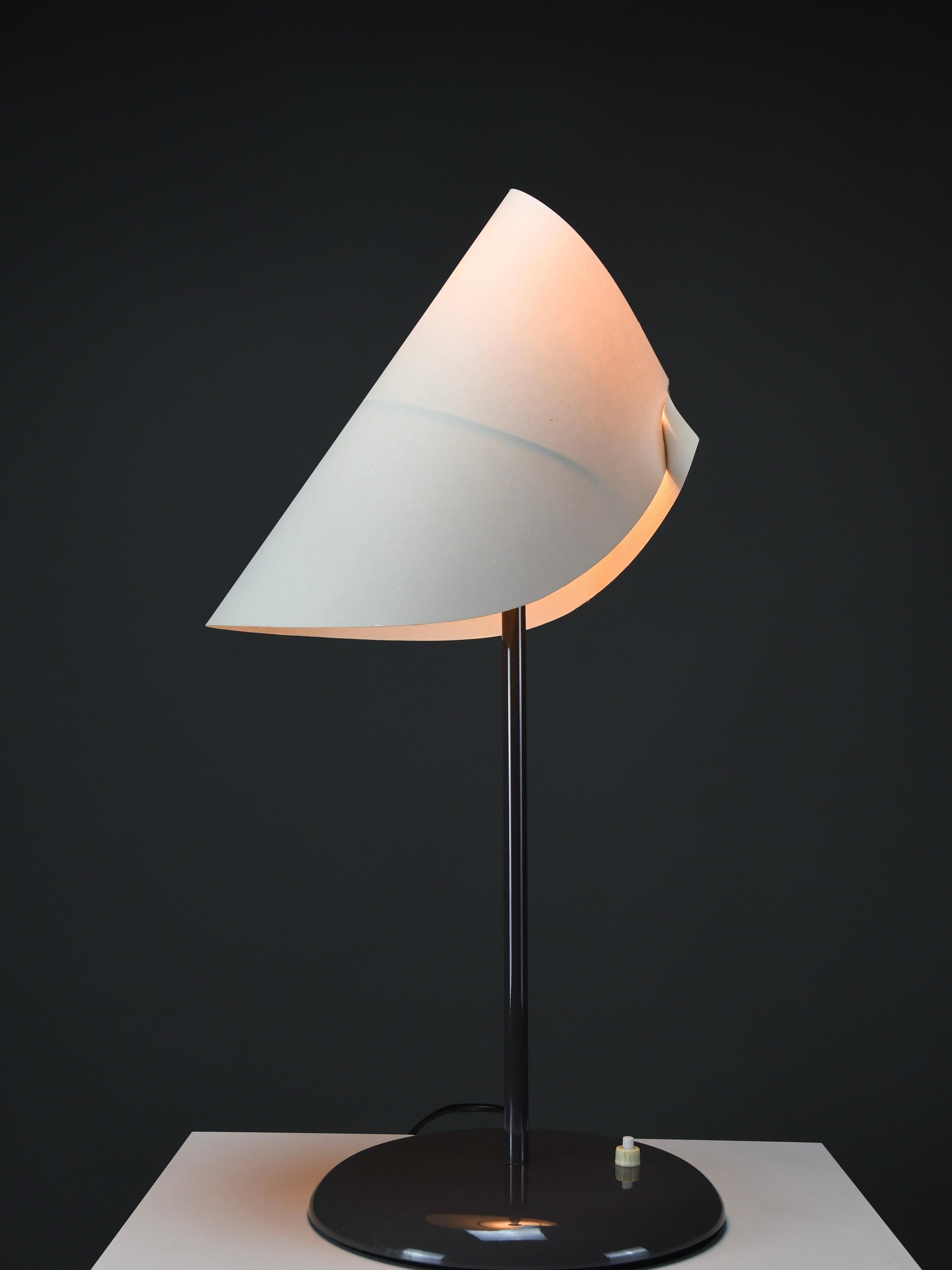 Discover the Iconic “La Lune Sous Le Chapeau” Table Lamp

New‑Old‑Stock, 1980s, Sirrah Italy — Designed by Man Ray


Illuminate Your Space with Surrealist Elegance

Step into a world where art and function fuse seamlessly. The “La Lune Sous Le