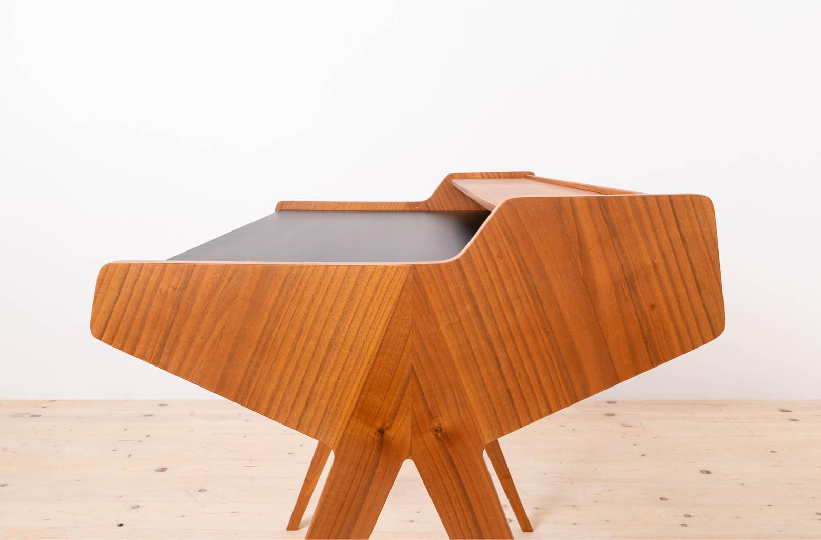 Iconic Lady Desk by Helmut Magg for WK Möbel, Mid Century Modern, Germany, 1950s In Good Condition For Sale In Wrocław, Poland