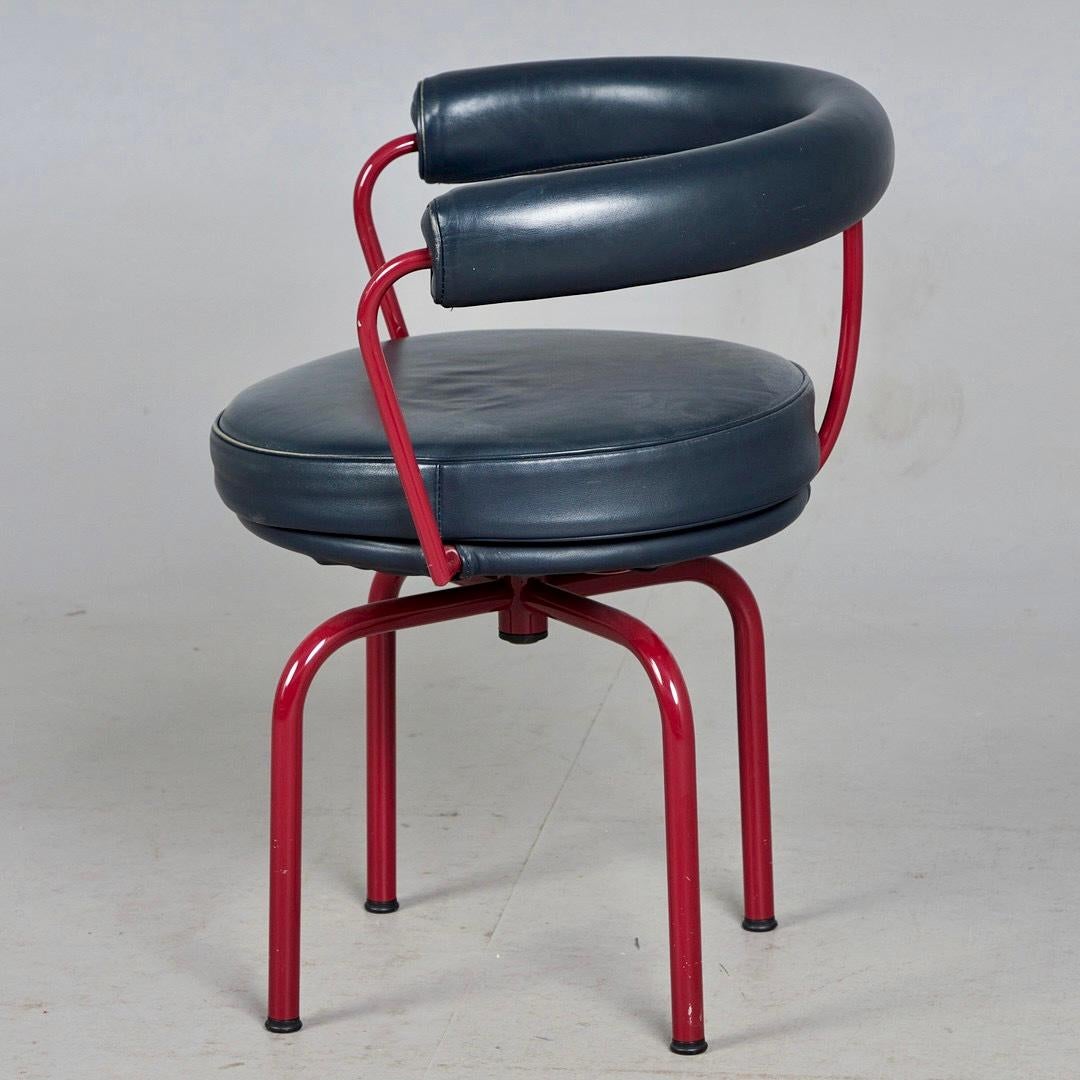 Mid-Century Modern Iconic “LC7”, Perriand/Courbousier for Cassina, France/Italy, Mid 20th century