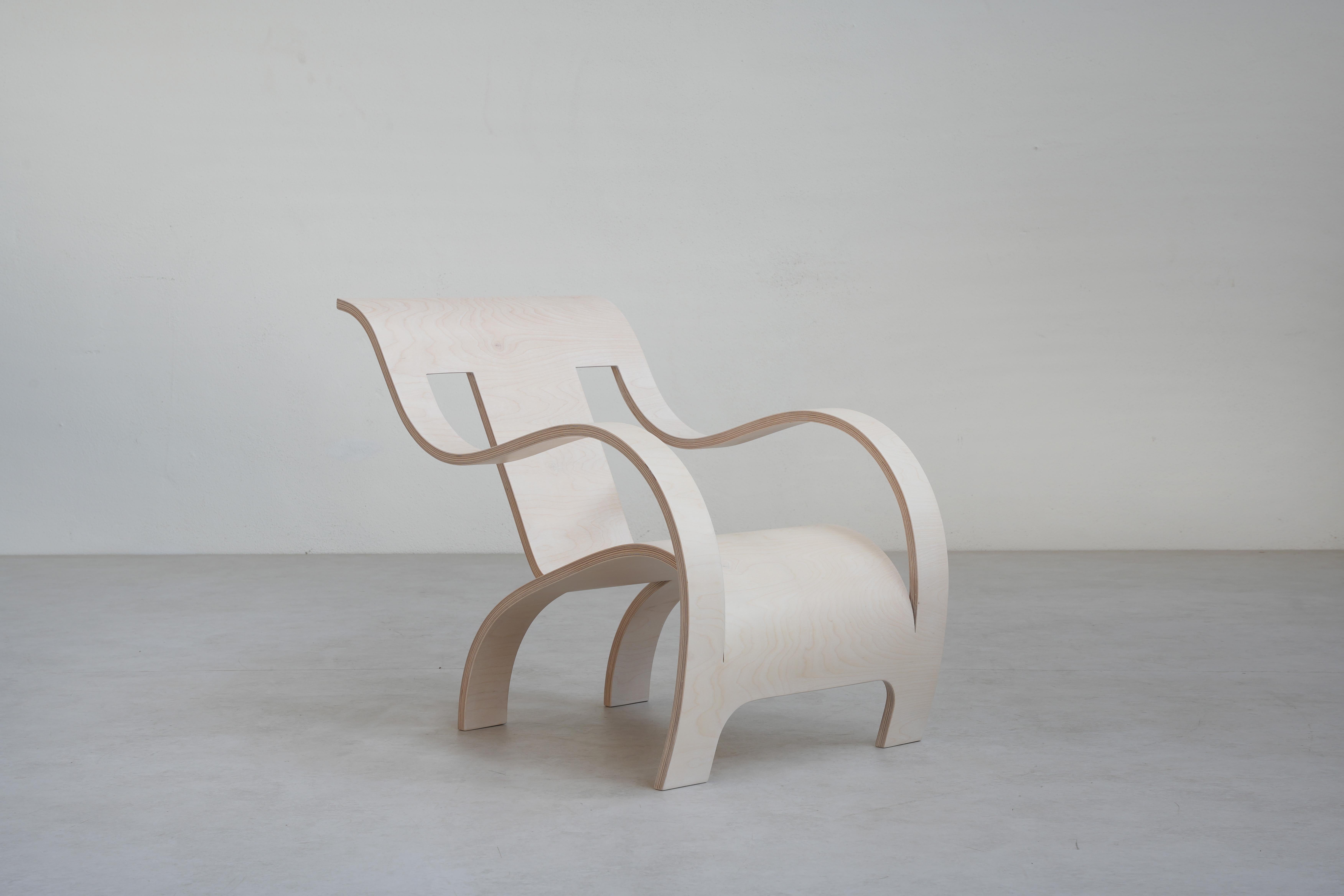 Ikonischer Loungesessel von Gerald Summers, Design von 1934 - Reedition von 2024

Diese Neuauflage des ikonischen Loungesessels von Gerald Summers stellt den berühmten Entwurf von 1933-34 wieder vor, der ursprünglich zwischen 1935 und 1940
