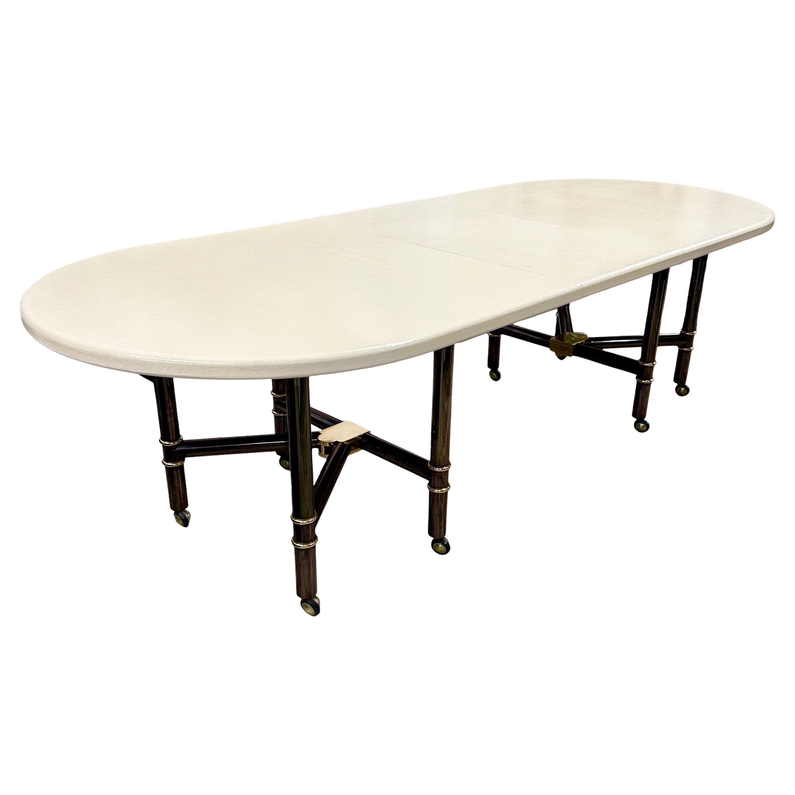 Icónica mesa de comedor Maison Jansen Royale, Francia, hacia 1970 en venta