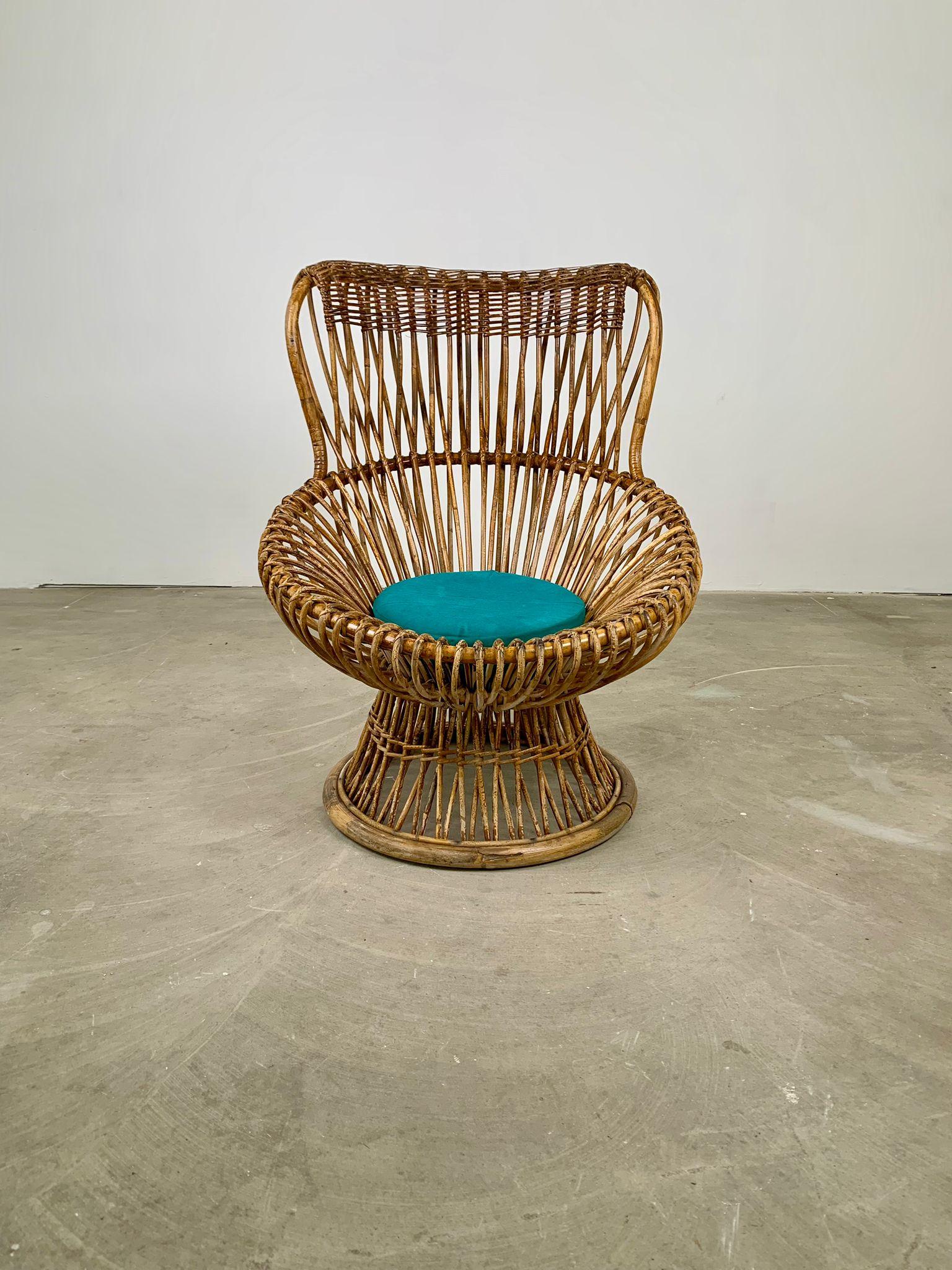 Margherita Sessel von Franco Albini, Bonacina, Italien, 1950er Jahre
Der ikonische Sessel Margherita, entworfen von Franco Albini für Bonacina.
Der Sessel ist aus Rattan gefertigt. Damals experimentierte Albini mit der Verwendung von elastischen und
