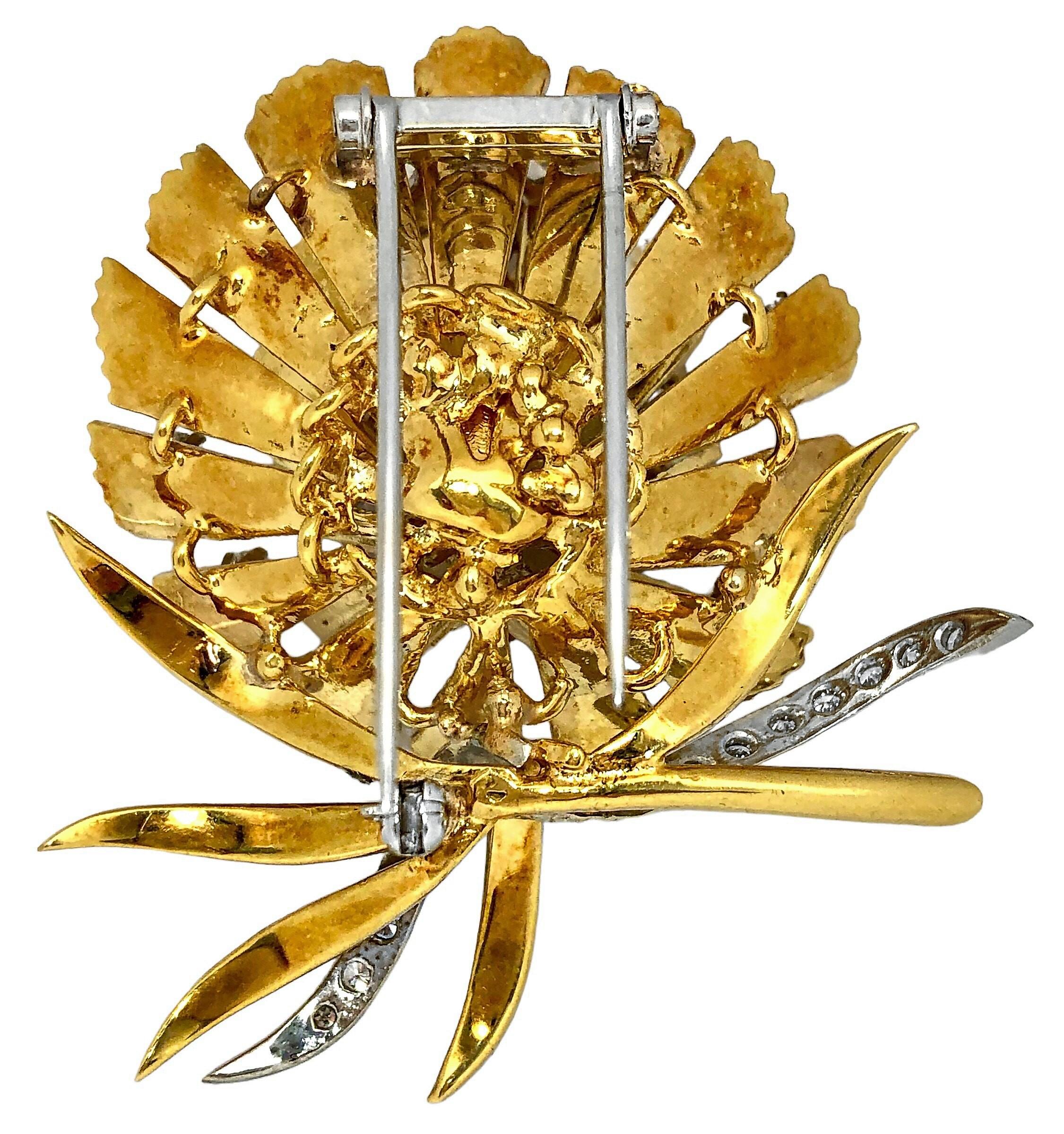 Modern Iconic Mid-20th Century 18K Yellow Gold Flower Brooch with Diamonds For Sale