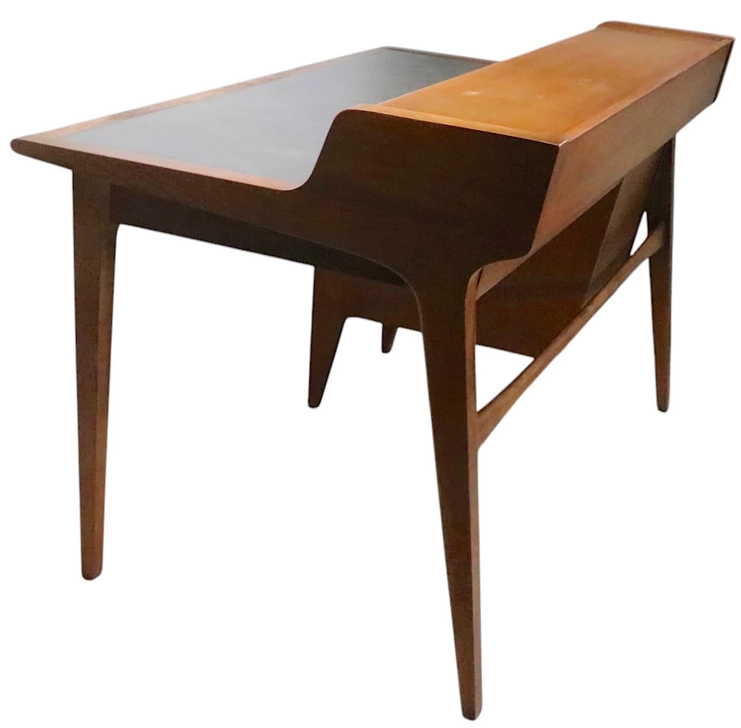 Bureau emblématique du milieu du siècle dernier de John Van Koert pour Drexel, années 1960 en vente 6
