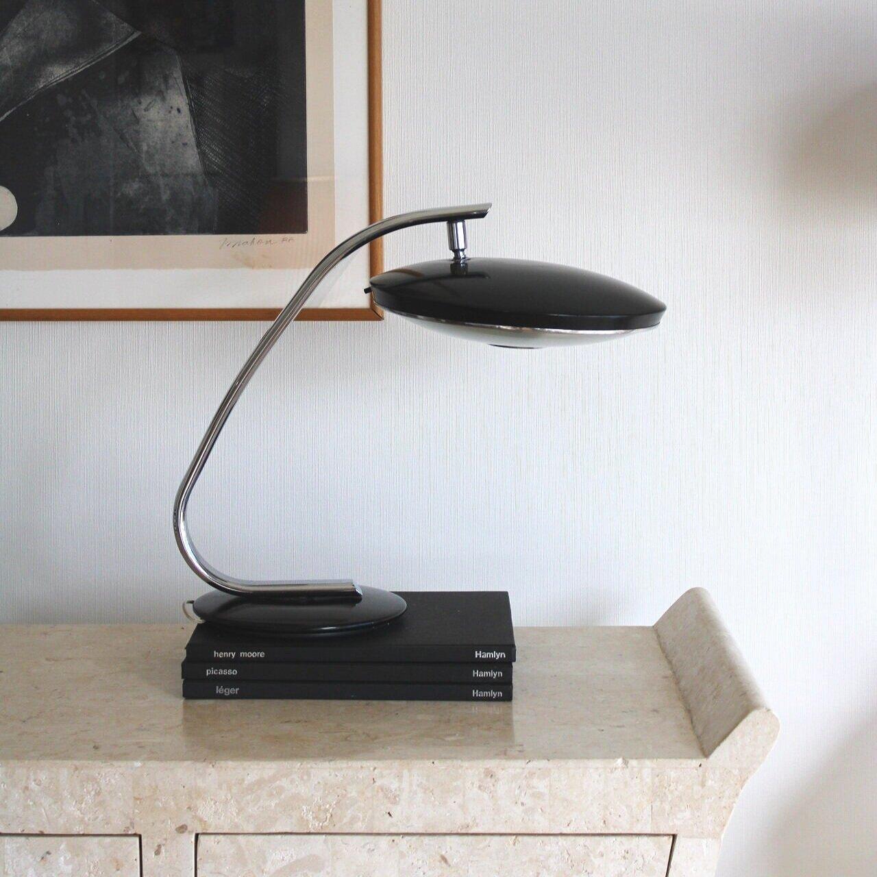 20th Century Iconic Midcentury Fase Lamp, 1960s For Sale