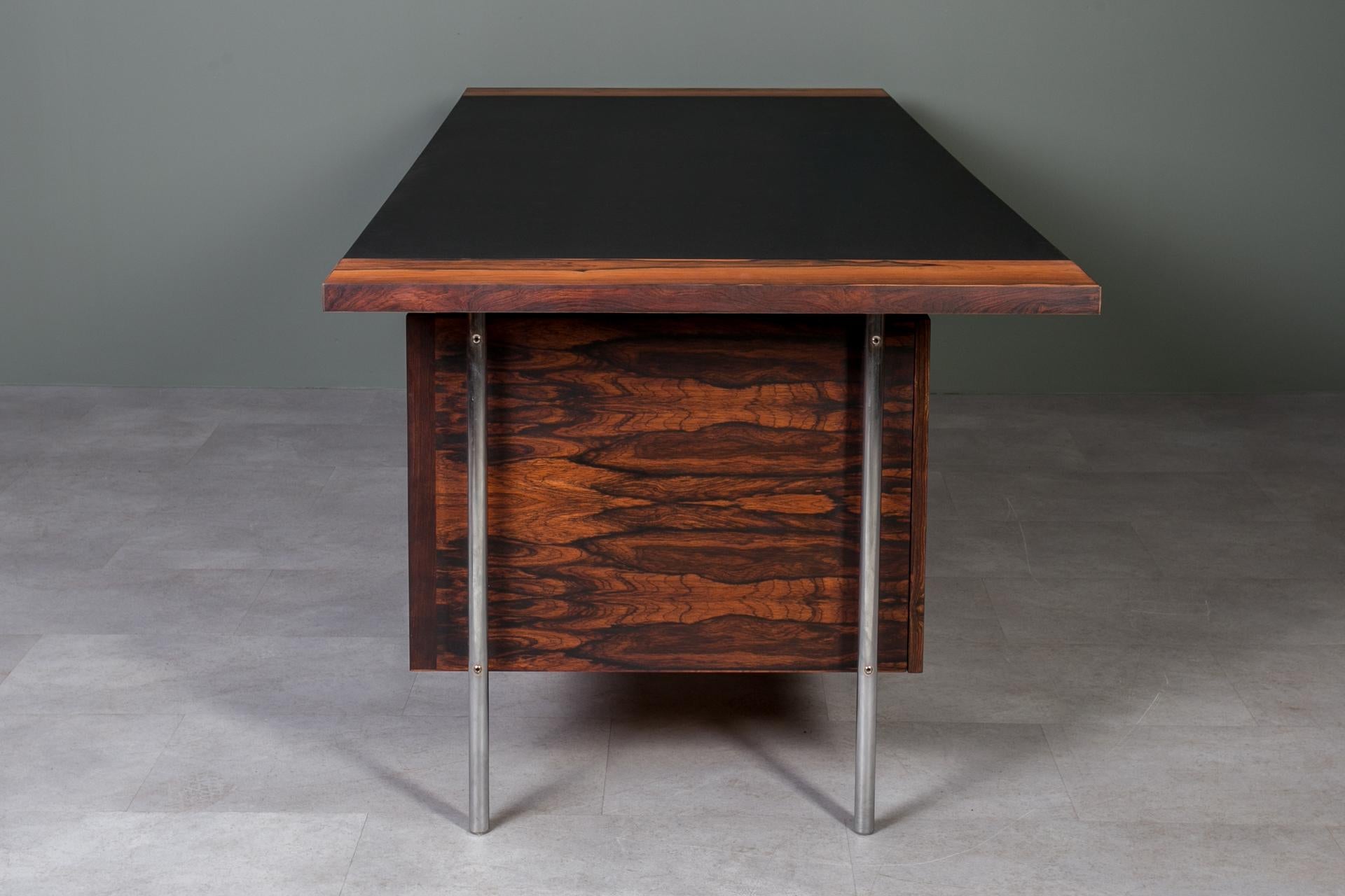 Iconic Mid Century Modern Desk by Svend Ivar Dysthe, Dokka Mobler, Norway, 1960s For Sale 4