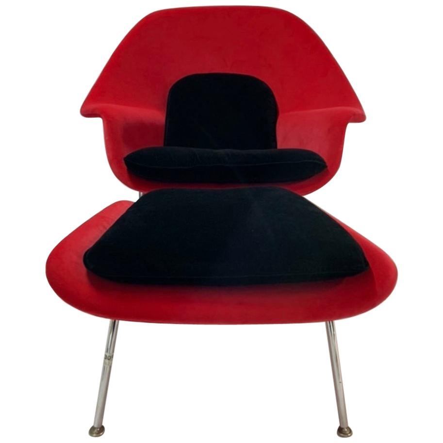 Iconic Mid-Century Modern Knoll Womb Chair and Ottoman For Sale