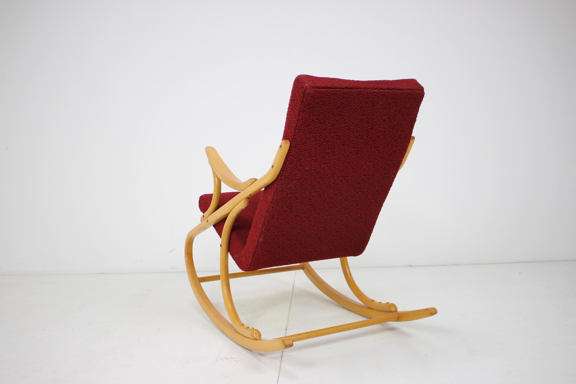 Rocking Chair / Expo, 1970, ikonisches Mid-Century Design im Zustand „Gut“ im Angebot in Praha, CZ