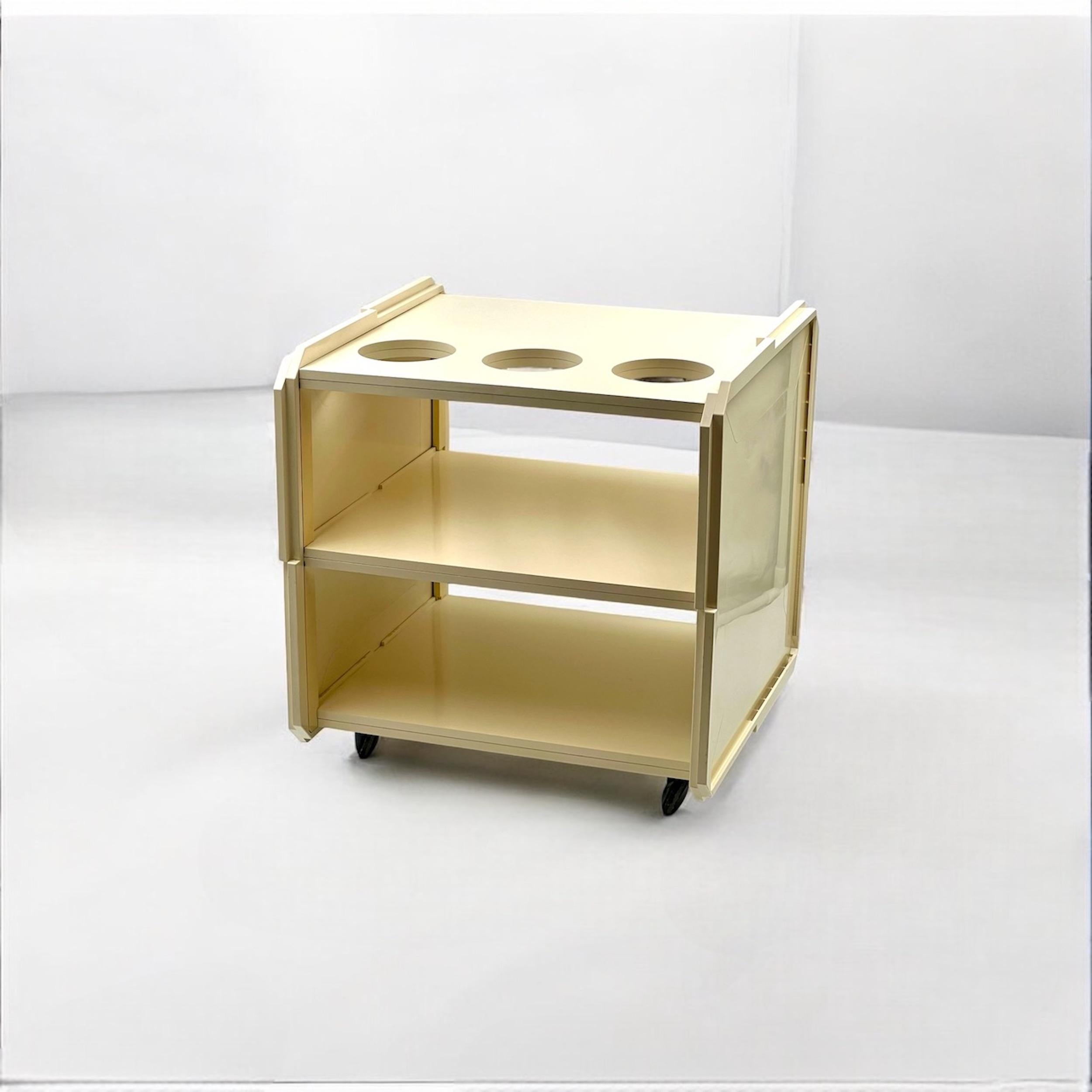 Iconic Mobile Bar Cart by Franco Cattelan for Xilema Italy, Space Age Icon 1960s For Sale 4