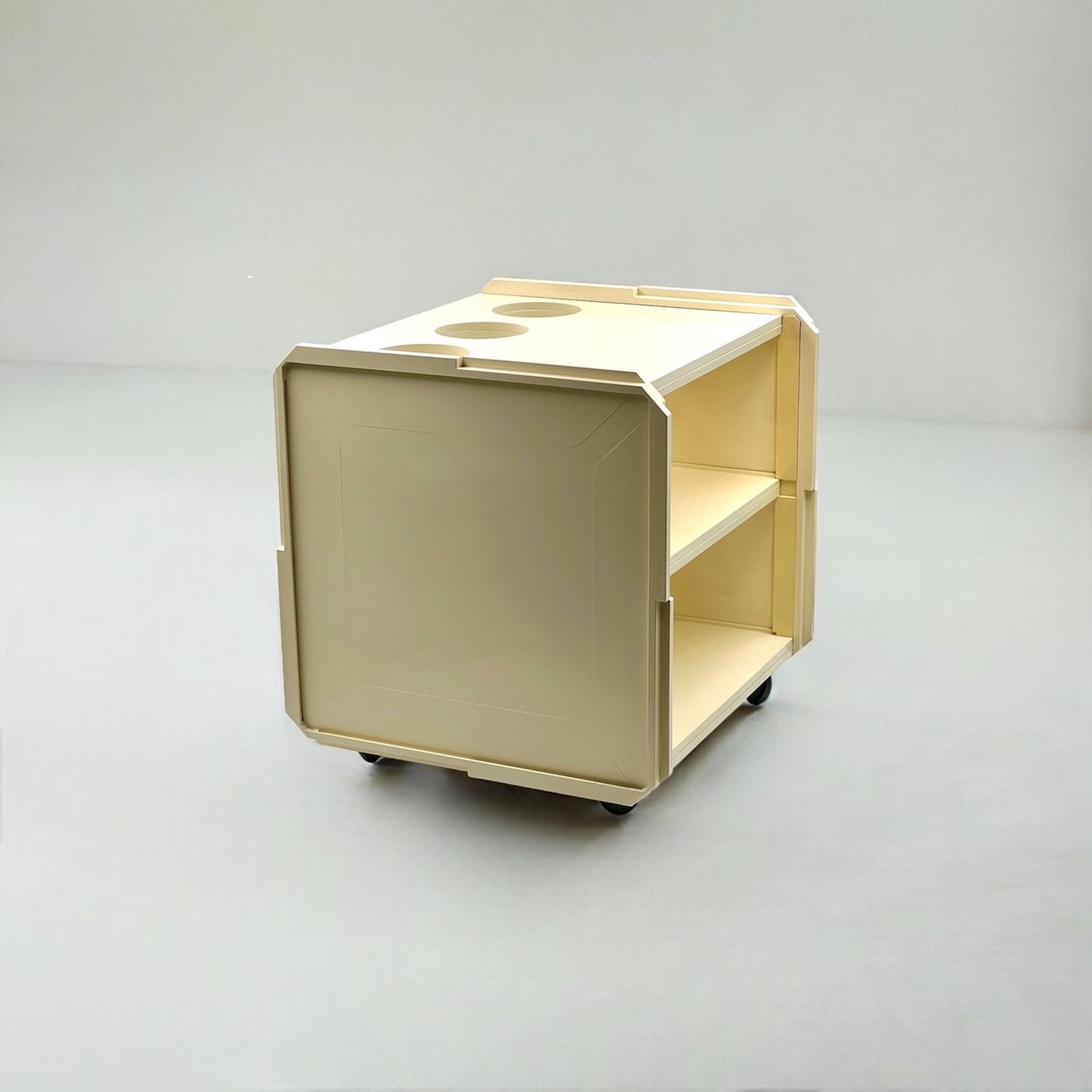 Italian Iconic Mobile Bar Cart by Franco Cattelan for Xilema Italy, Space Age Icon 1960s For Sale