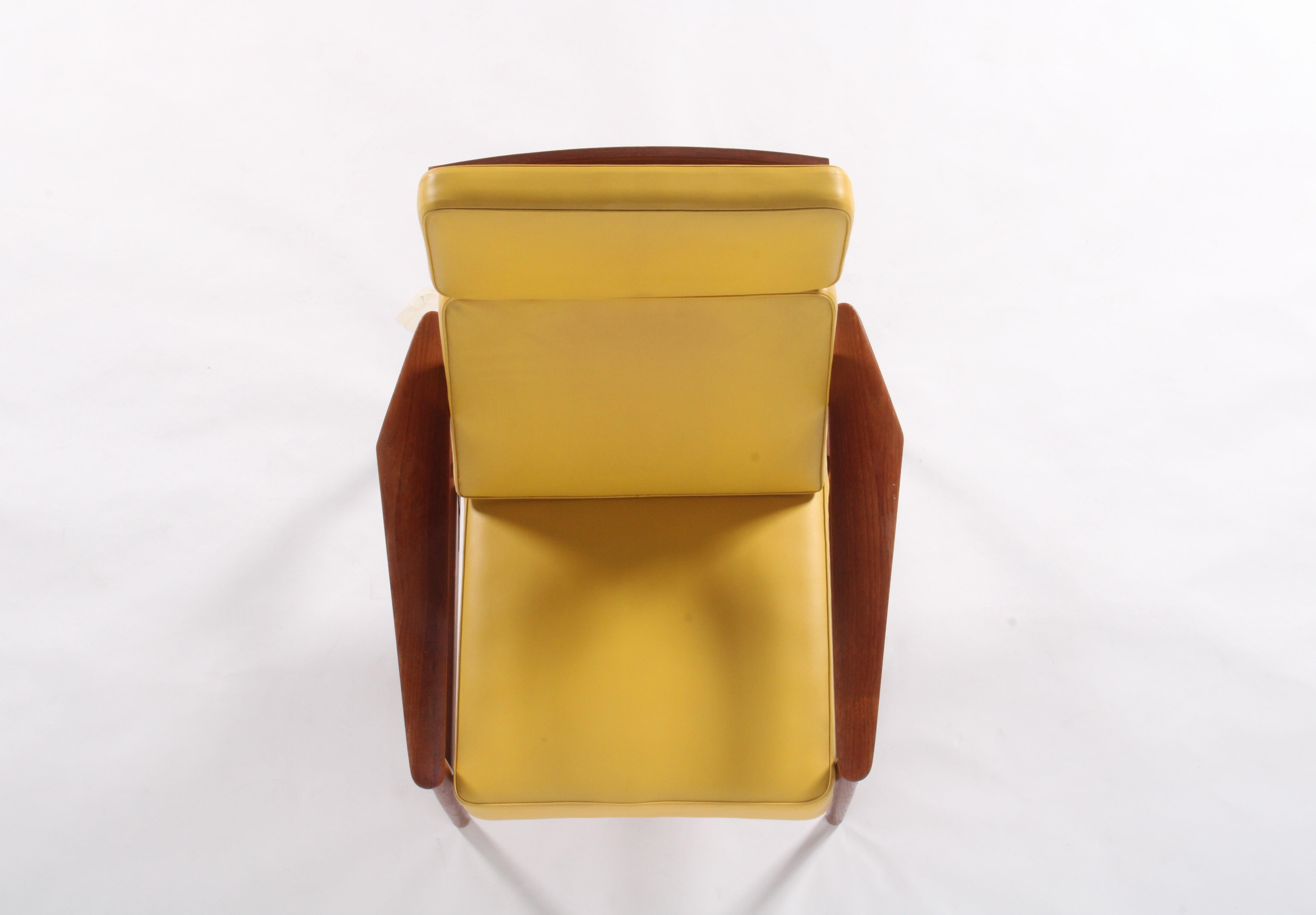 Iconic Model 164 Danish Designed lounge chair By Arne Vodder For France & Son 2