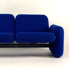 Iconic Modern Design 1970s "Chiclet" Sofa Settee by Ray Wilkes for Herman Miller