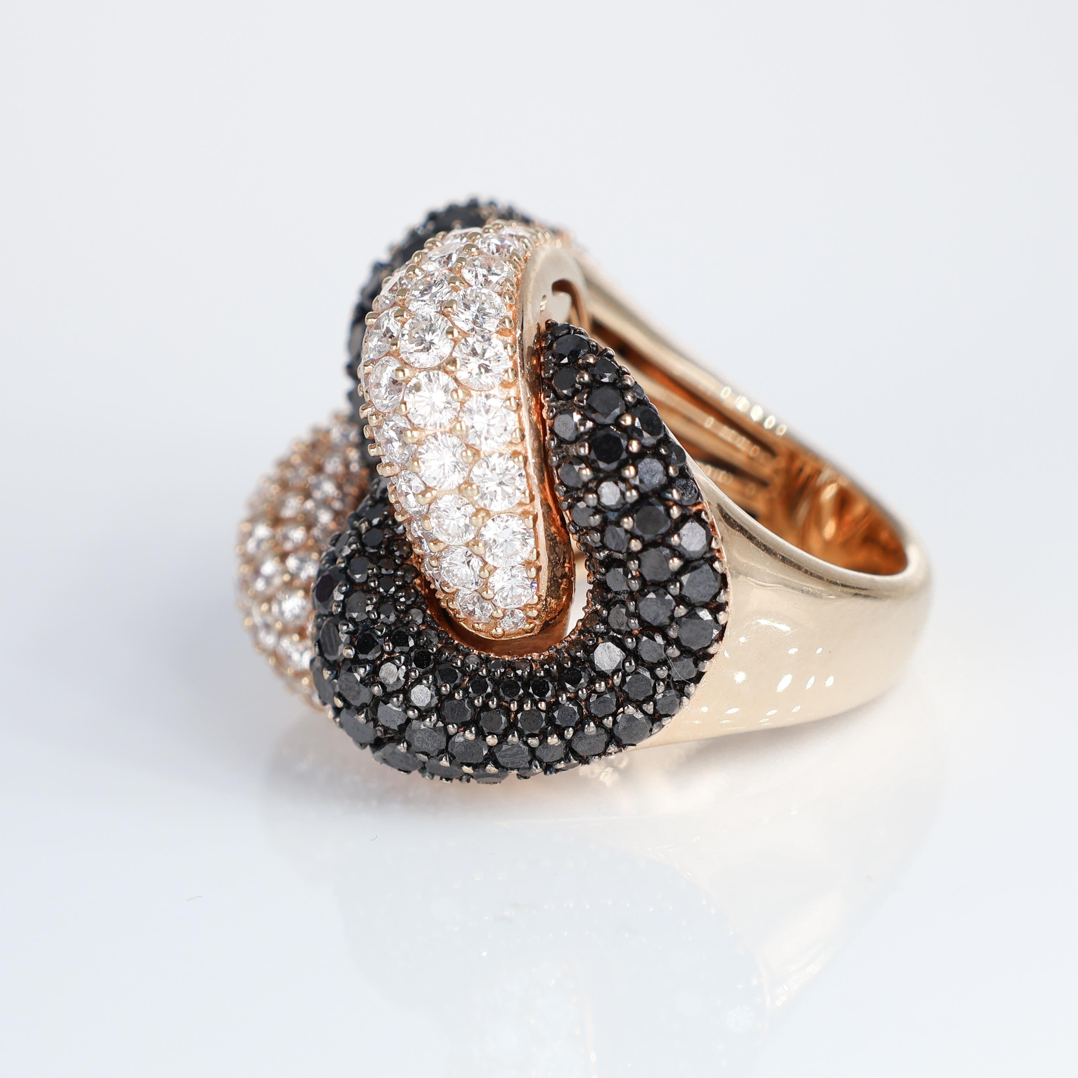 Iconico anello moderno in oro rosa con groumette e diamanti bianchi e neri da 7,87 carati in vendita 10